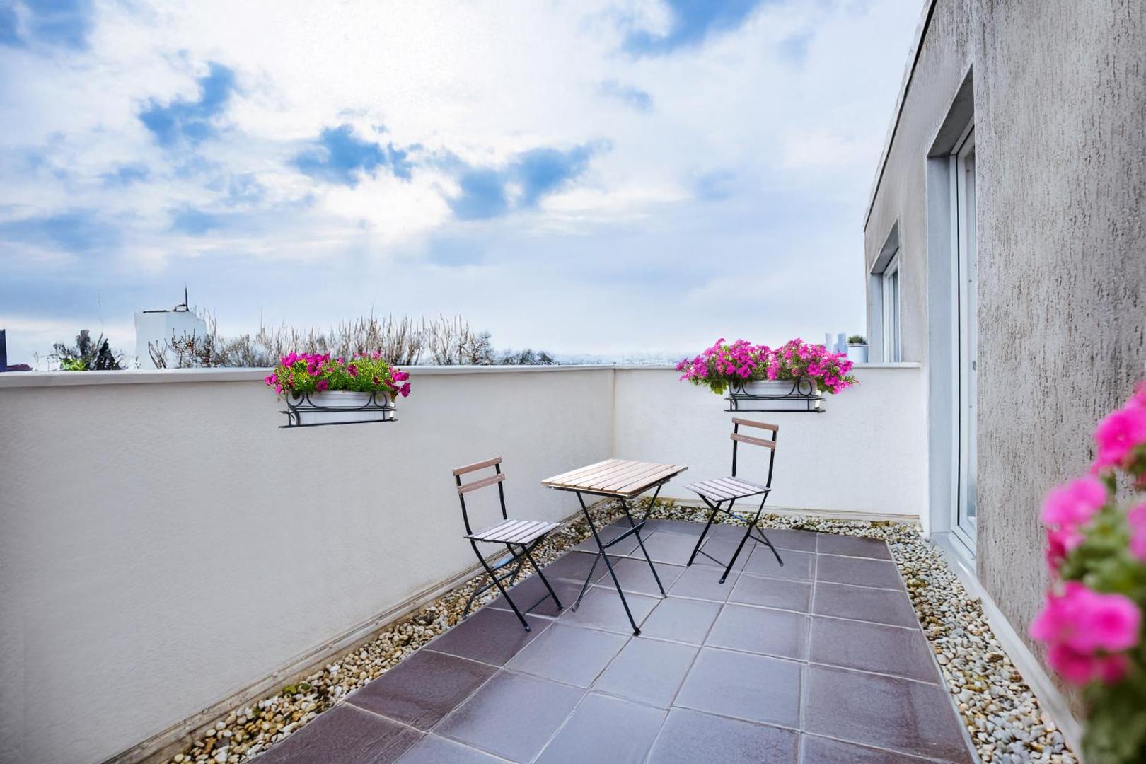 Zdjęcie 6: bold & black - balcony - Netflix - Wifi - 5 Person