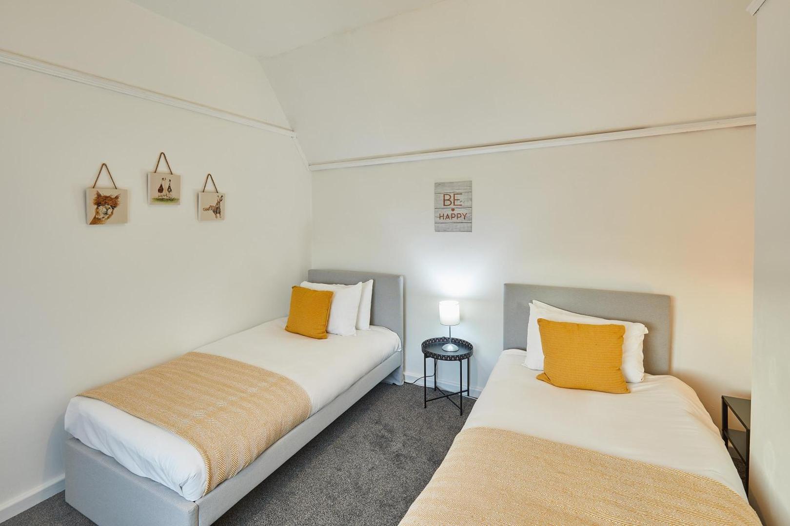 Φωτογραφία 3: Host & Stay - The Railway Cottage