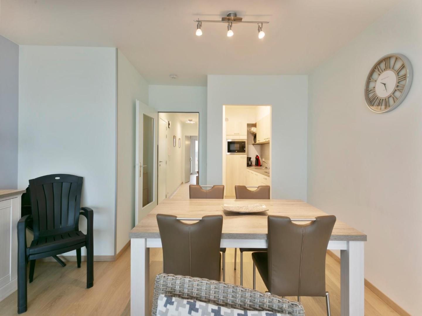 Φωτογραφία 9: Flat in Blankenberge with Stunning Sea Views