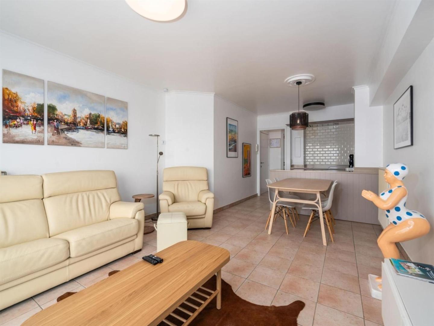 Фотография 7: Flat in Knokke with Pier and Sea Views