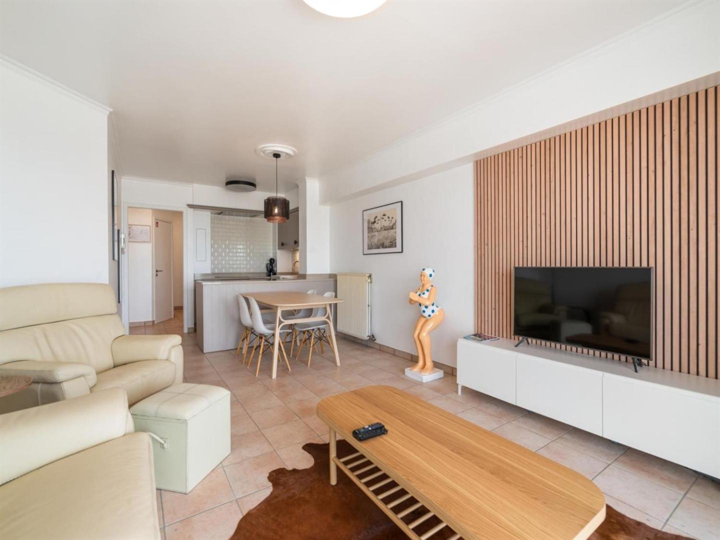 Фотография 9: Flat in Knokke with Pier and Sea Views