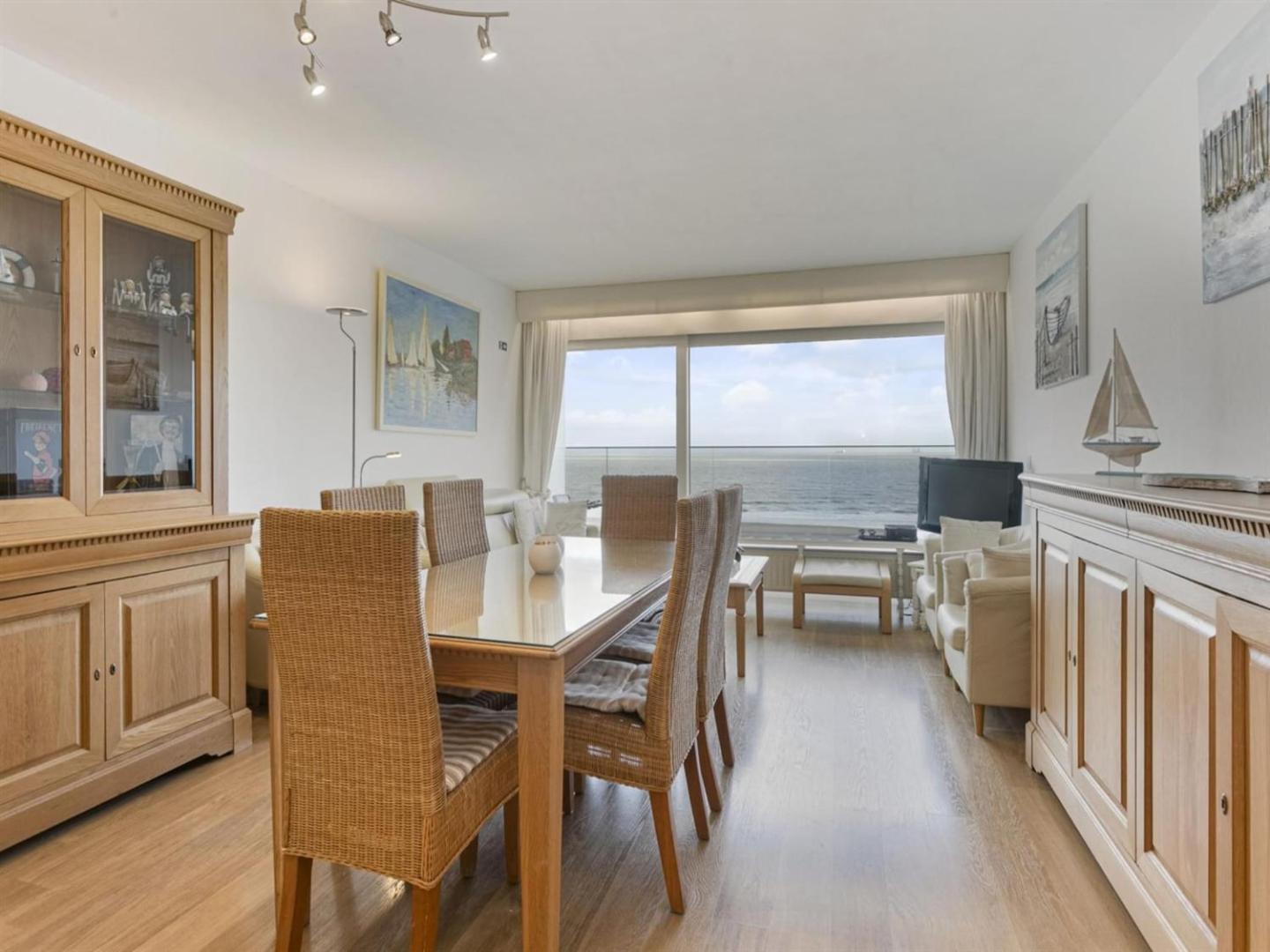Фотография 3: Flat in Blankenberge with Ocean Views