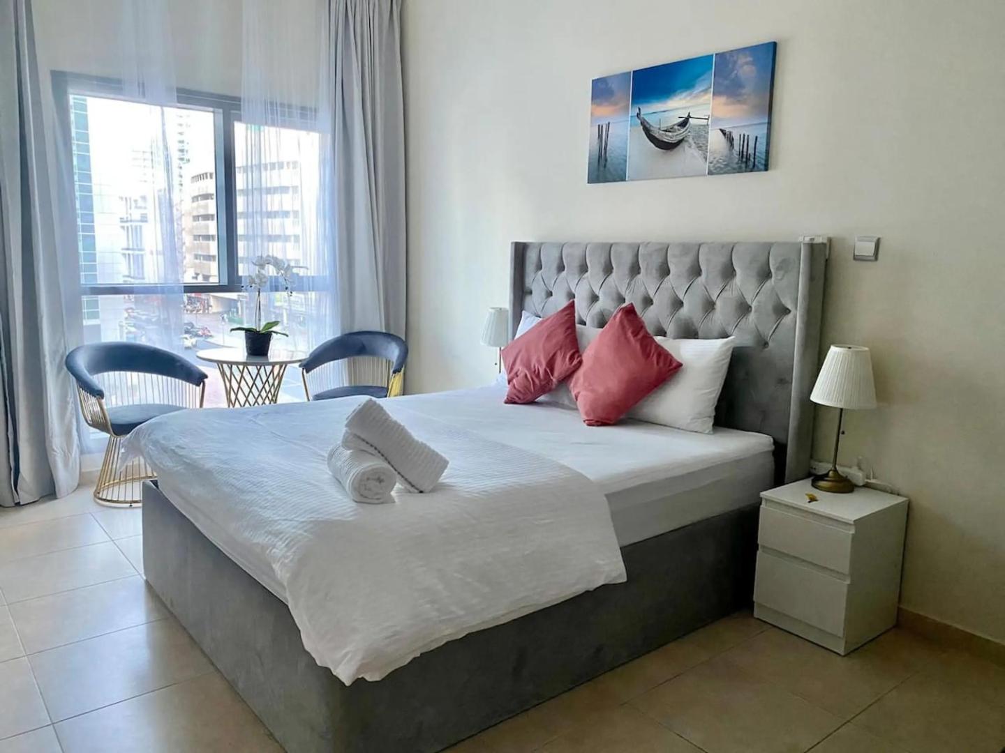 Photo 10 : Studio in Dubai Marina by beach & Metro - Z313