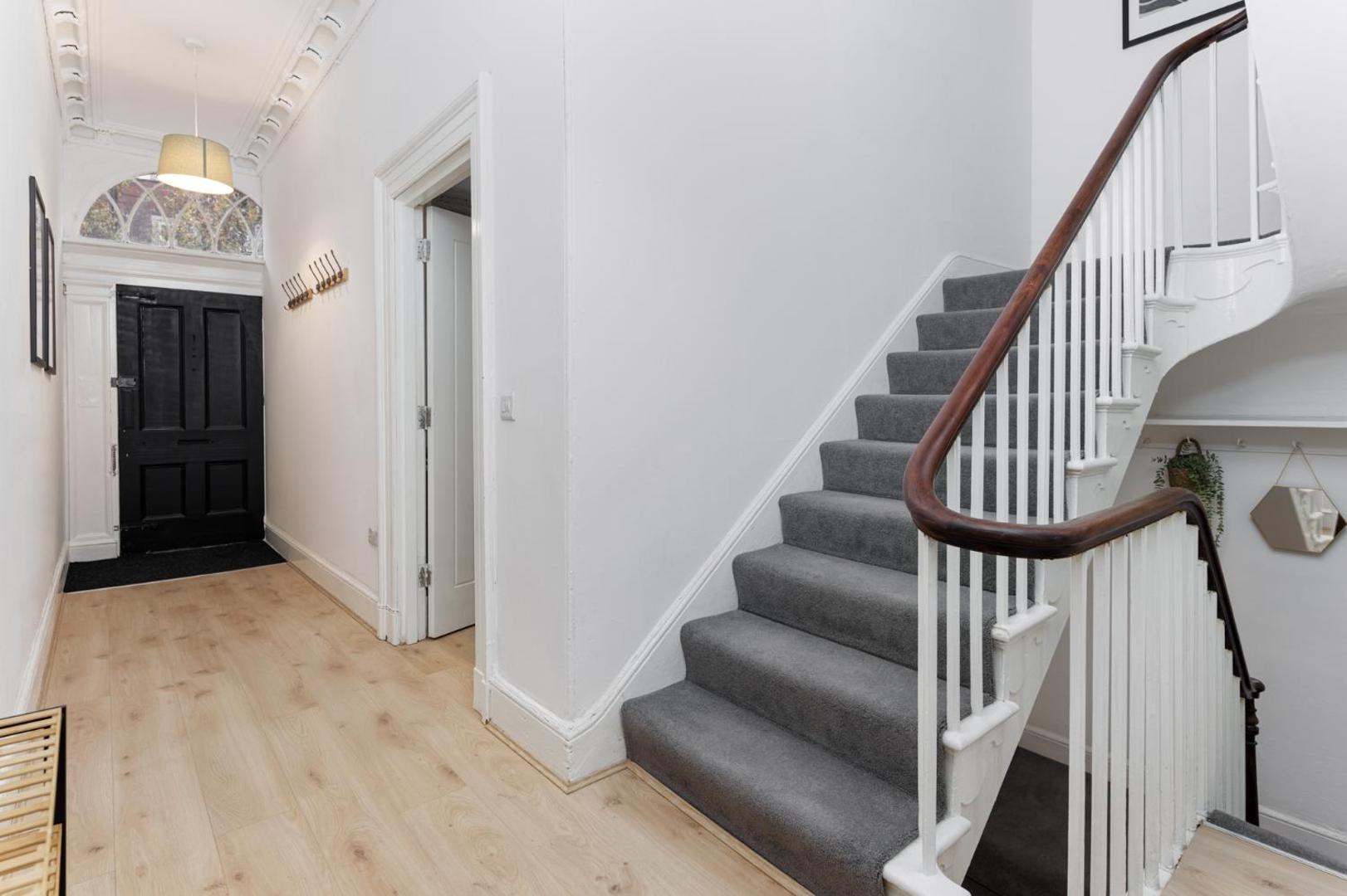 Foto 8: Flatzy - City Centre Mansion, Sleeps 22, 5 Baths