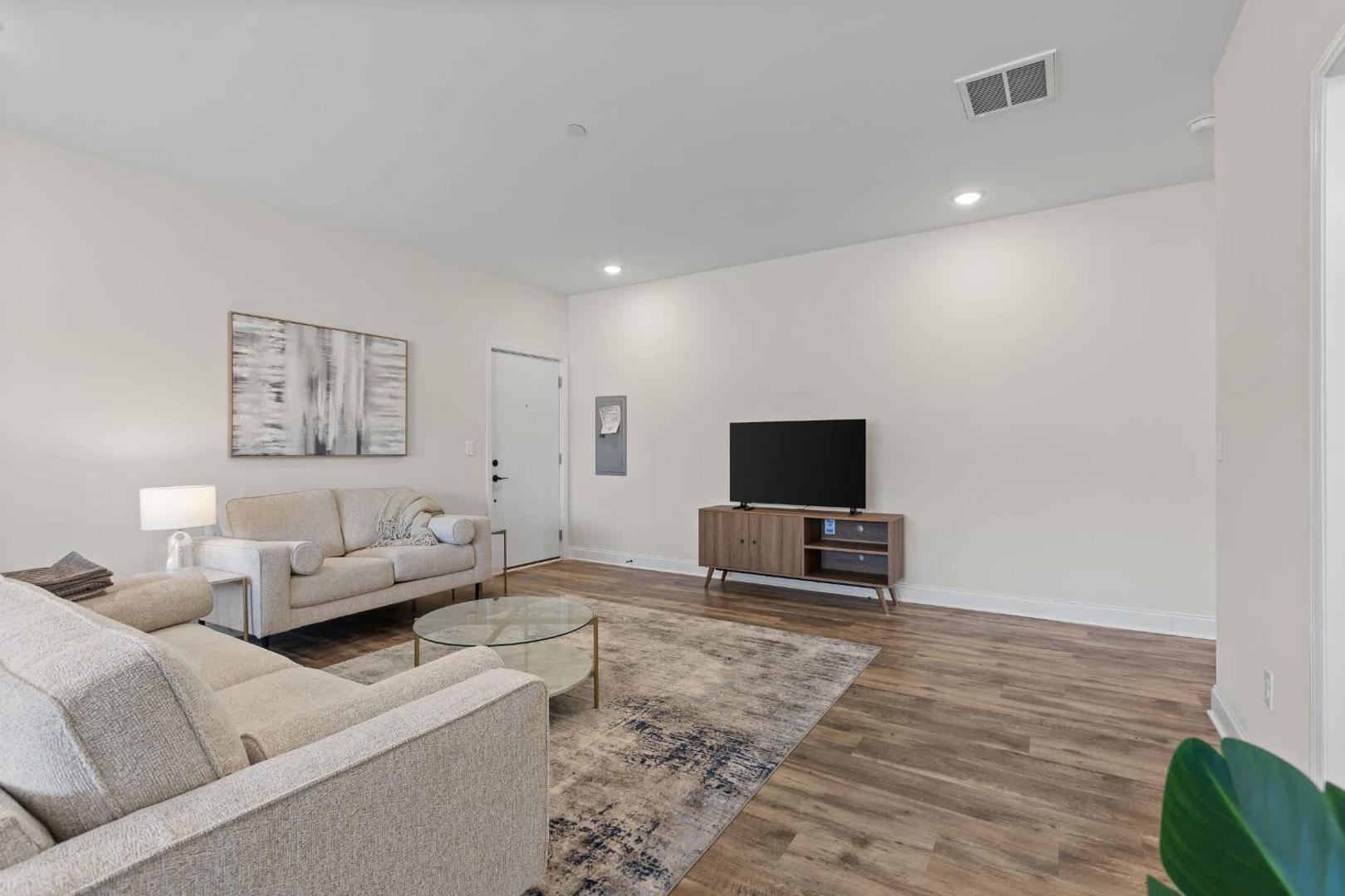 Billede 10: Chic 2BR at The Poplin - Southside Chattanooga