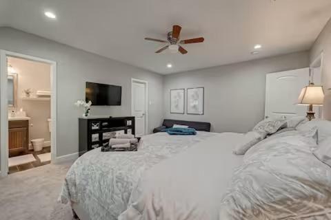 Fotografie 10: Spacious & Comfortable 4BR near NRG Stadium