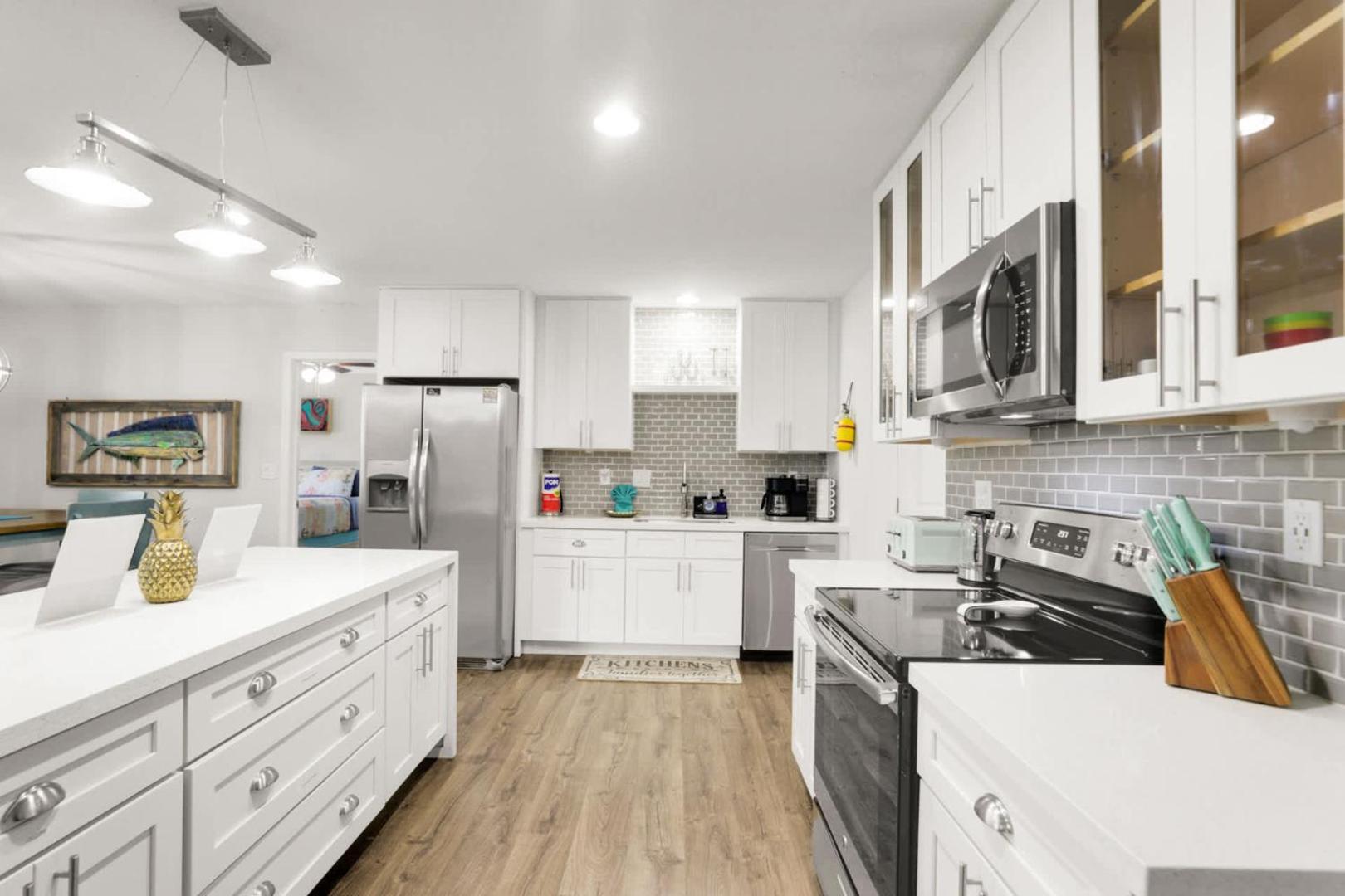 Foto 5: Ocean - 5 Beds Retreat with Pickleball, Arcade, Grill & Beach Access!