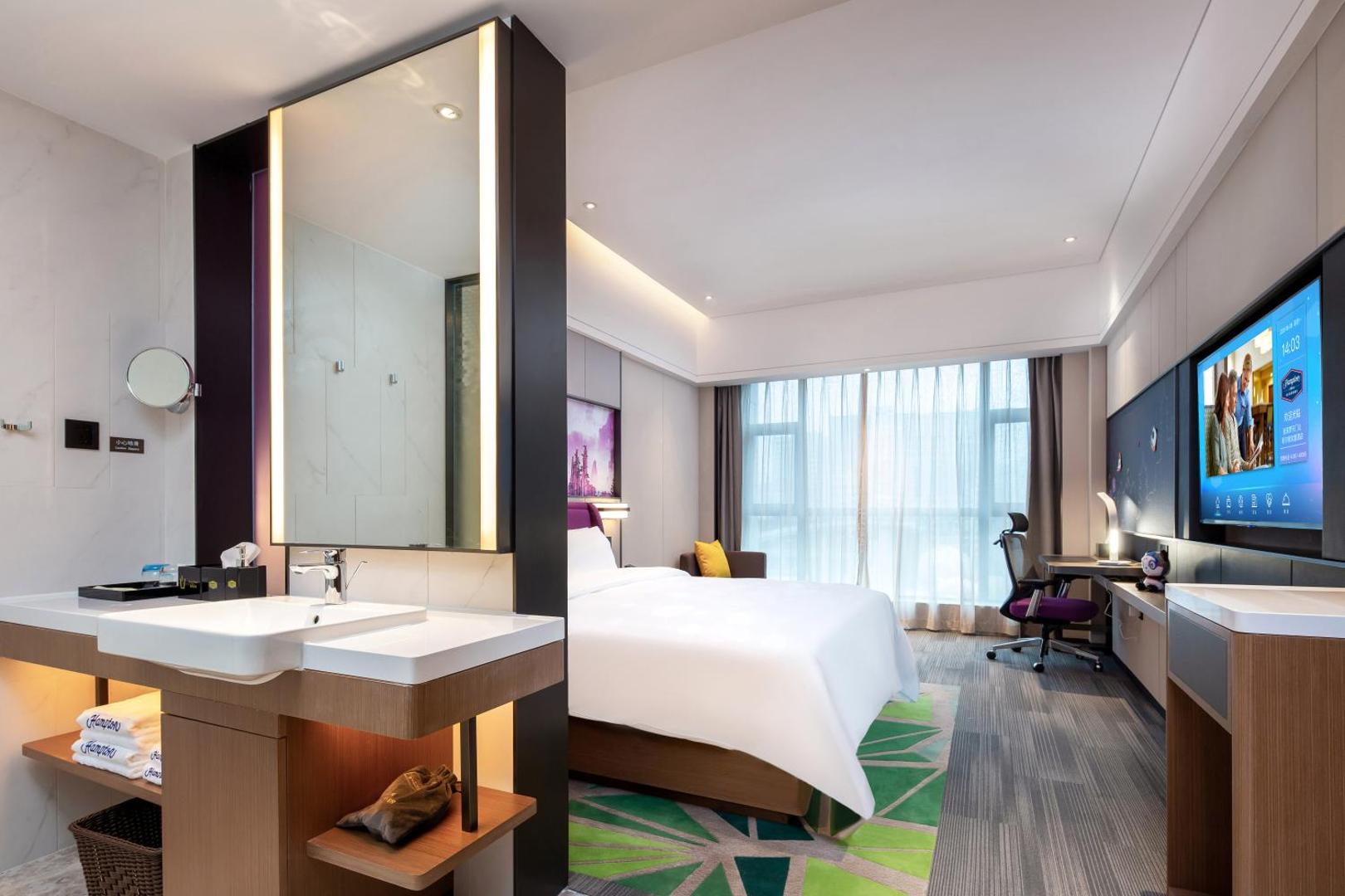 Hampton by Hilton Zhangjiajie Tianmen Mountain -Situated opposite the Tianmen Mountain Cable Car Station -Provide free airport shuttle service - English-speaking customer serviceの写真10