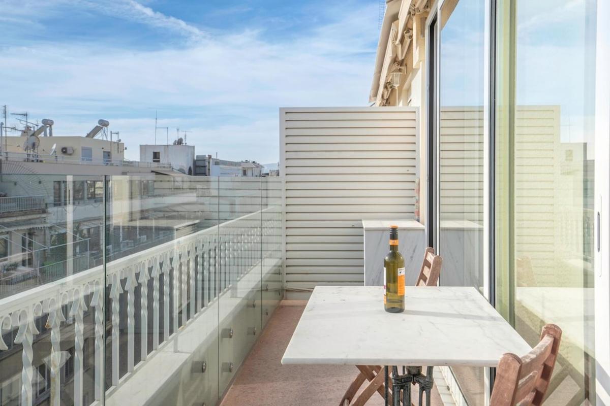 Foto 5: Sofokleous suite with Acropolis stunning view