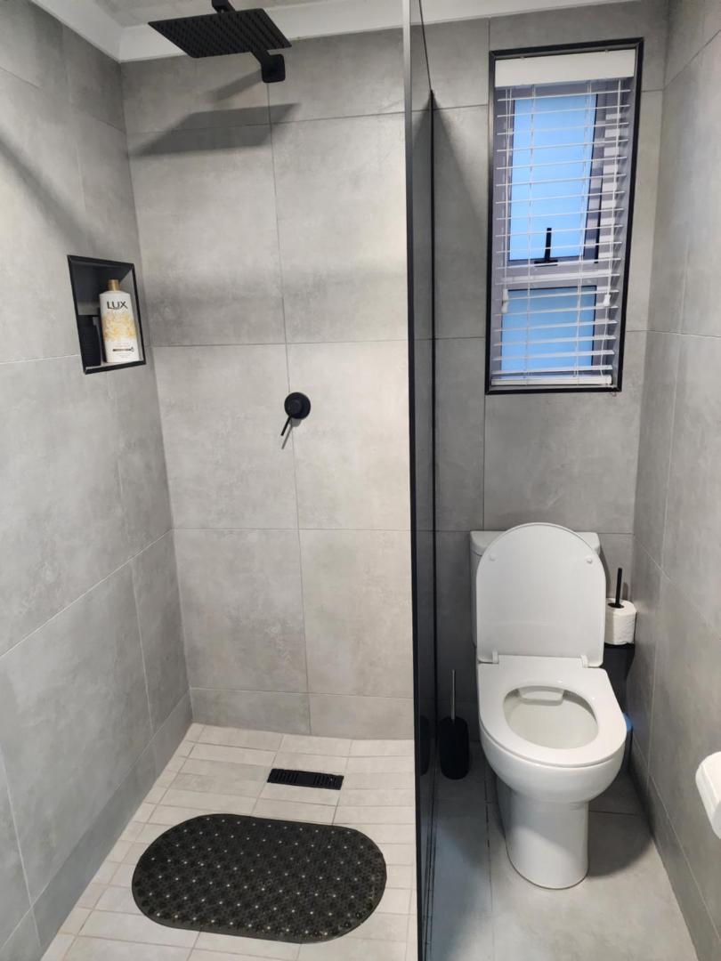 Billede 5: Unit 3 at 9 La Roche Self Catering Apartments