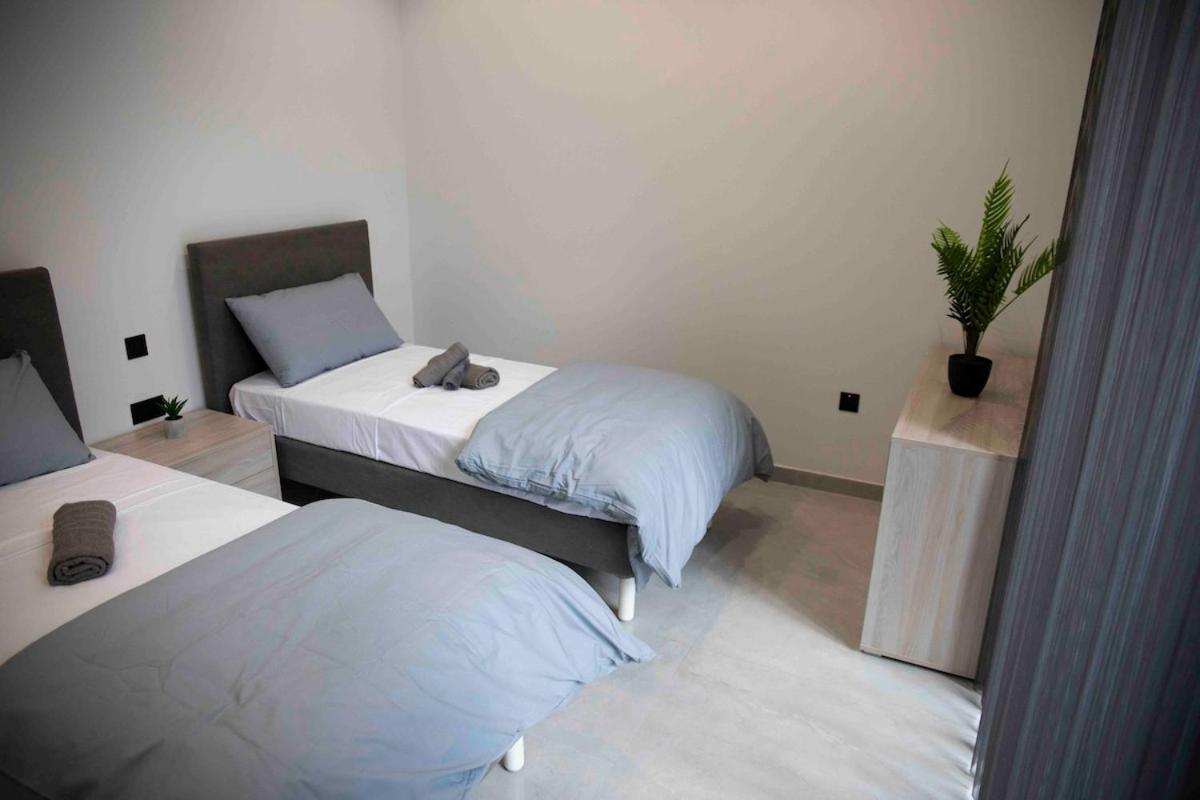 Photo 10 : Flat 3, nearby Beaches & Countryside, with Terrace