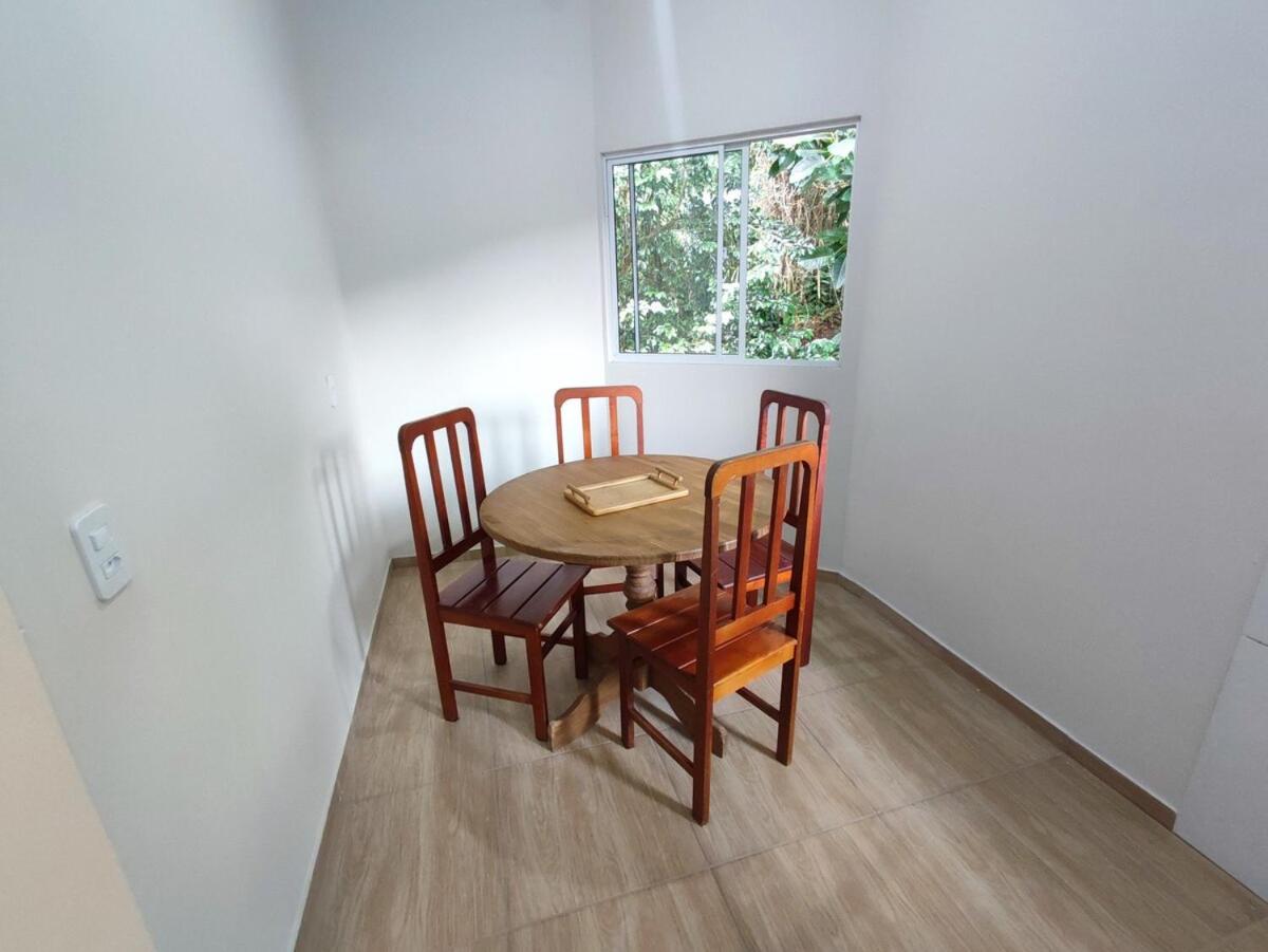 Foto 5: 02 - Apartmento prox Floripa Shopping SC 401
