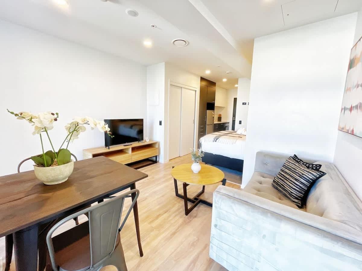 Фотография 7: Chic & Comfy 1 Bed Studio vs Gym Pool & Sauna In CBD Near Skytower