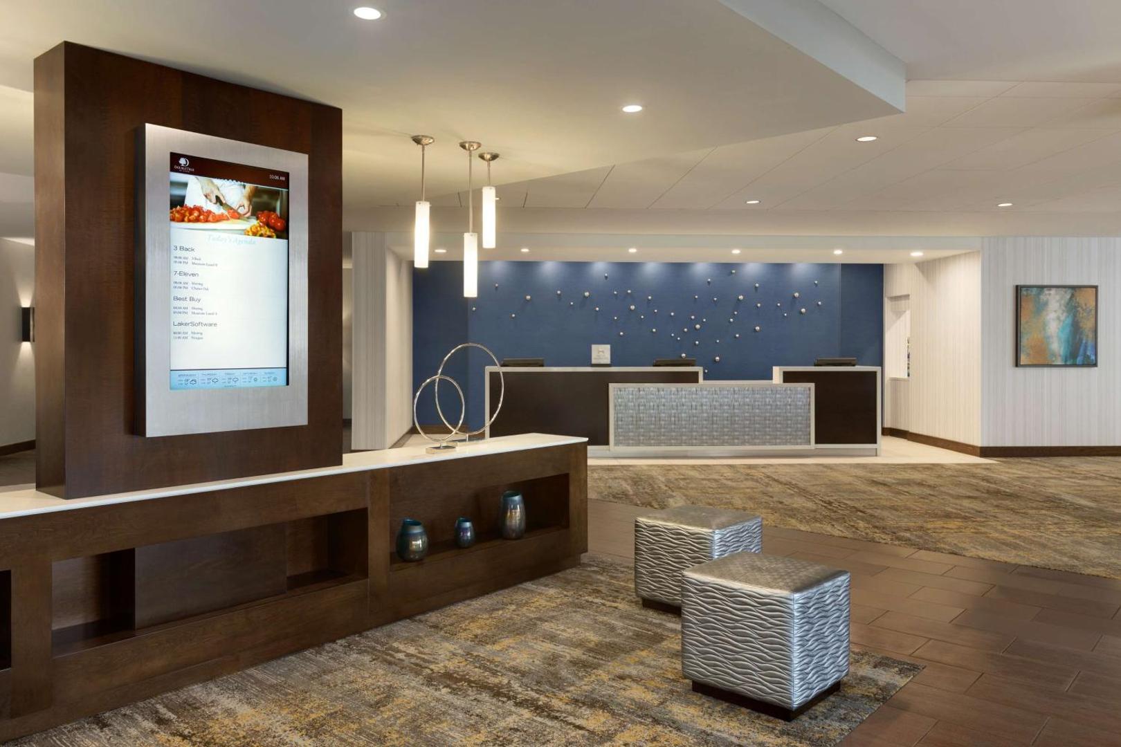 DoubleTree by Hilton Bradley International Airport photo 3