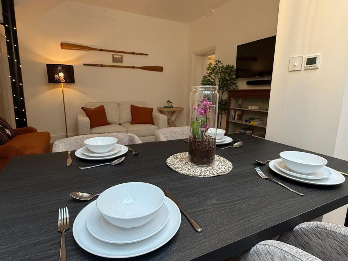 Foto 9: Spacious, Worcester city centre 2 bedroom apartment
