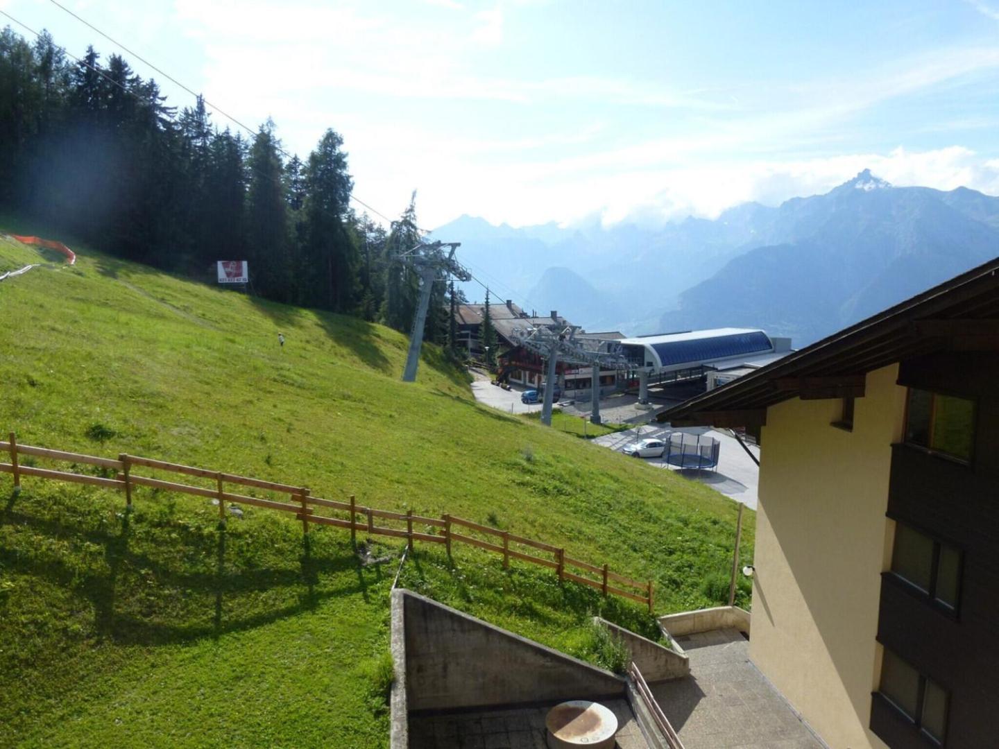 Zdjęcie 3: Studio in Veysonnaz by Ski Slopes & Gondola