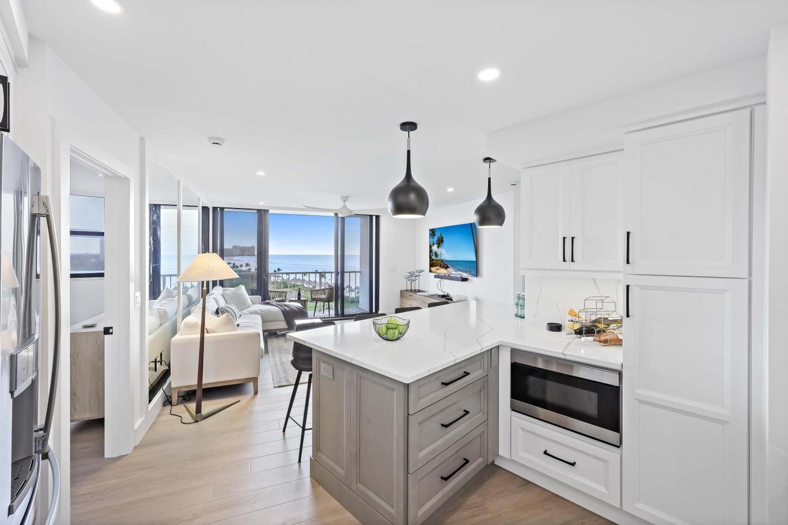Foto 10: Beachfront condo with views of beach and spacious pool