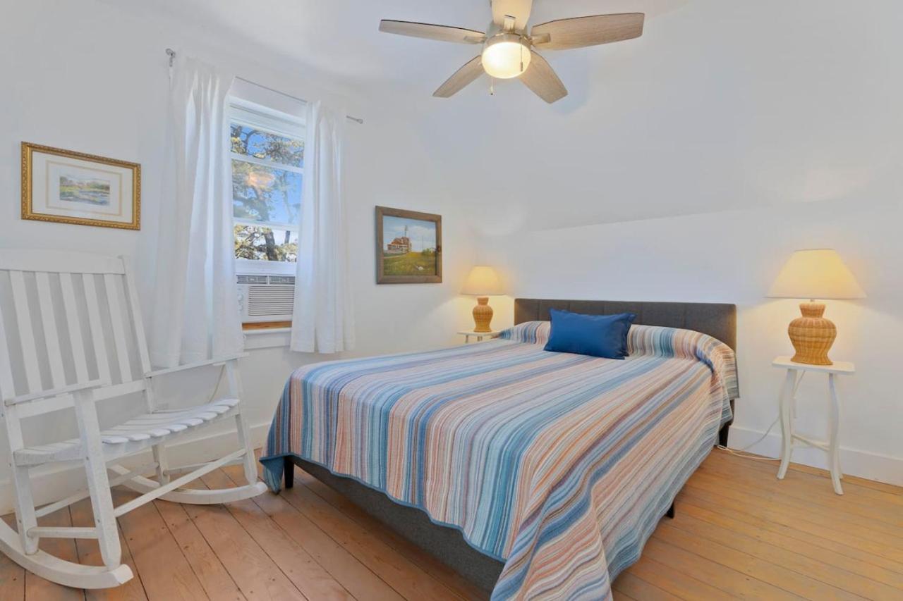 Foto 4: River & Sea Views Camp Ellis Beach House
