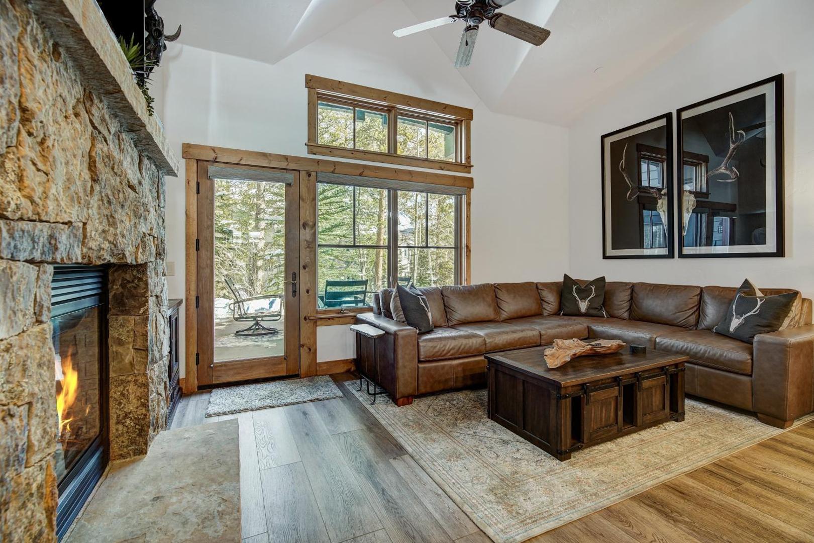Billede 10: Updated, Modern Townhome with Private Garage condo