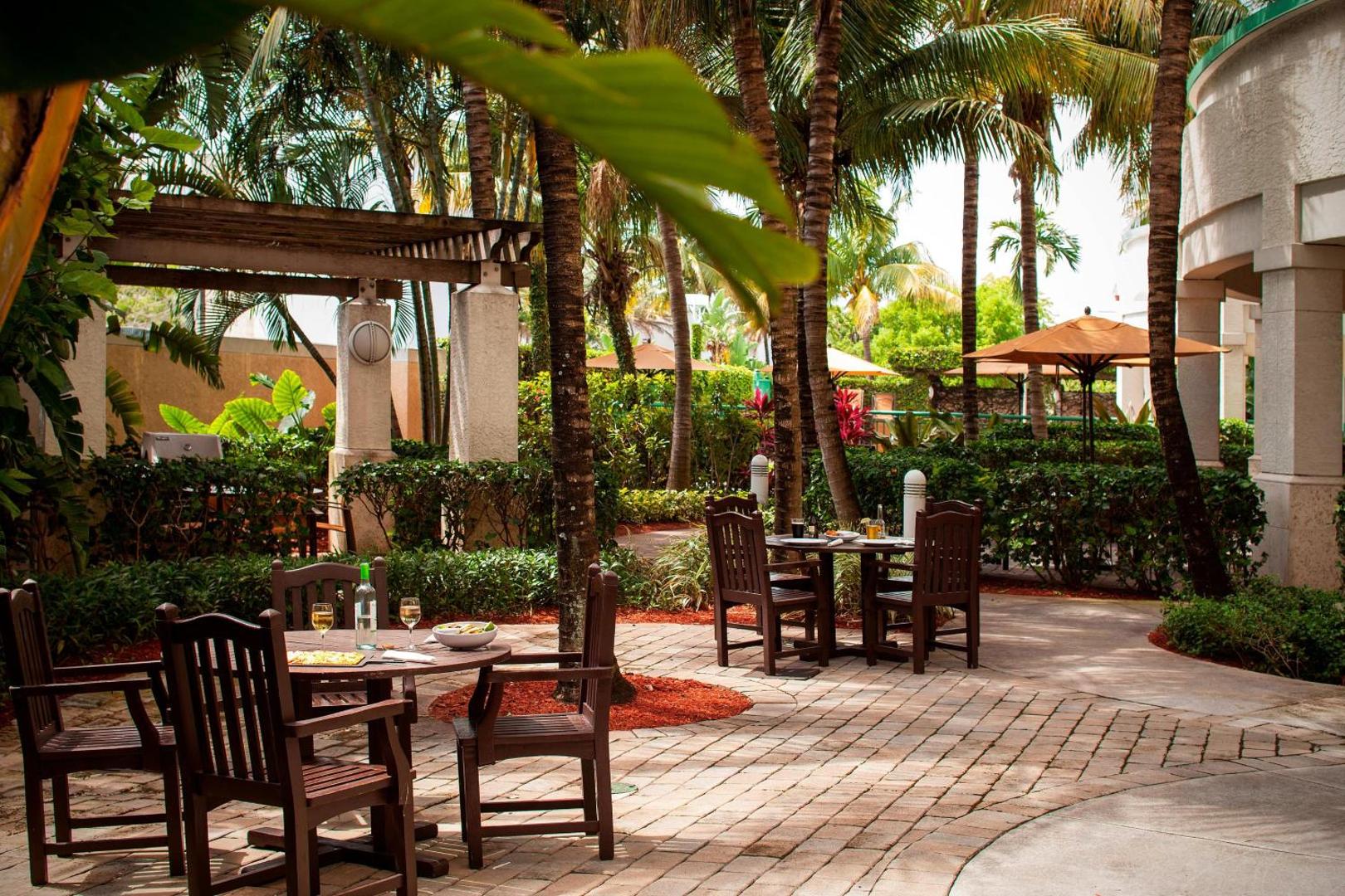 Courtyard by Marriott Fort Lauderdale Airport & Cruise Port photo 7