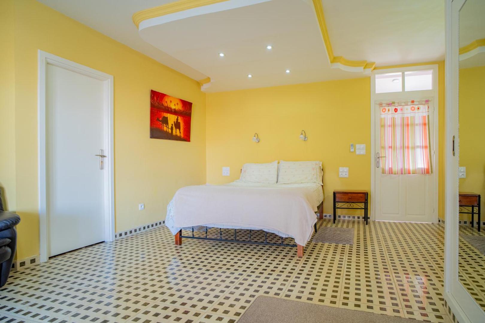 Foto 3: Apt & Studios In Private Villa With Pool