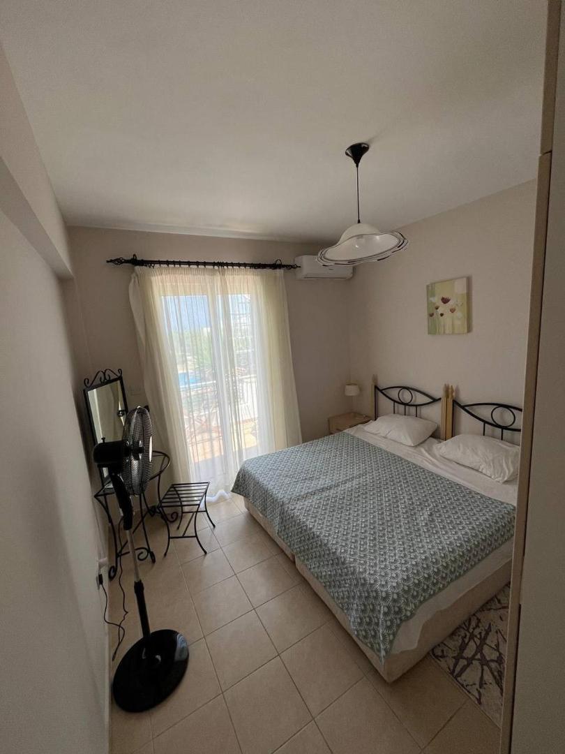 Foto 2: Apartment in Turtle Bay Village , Esentope Northern Cyprus