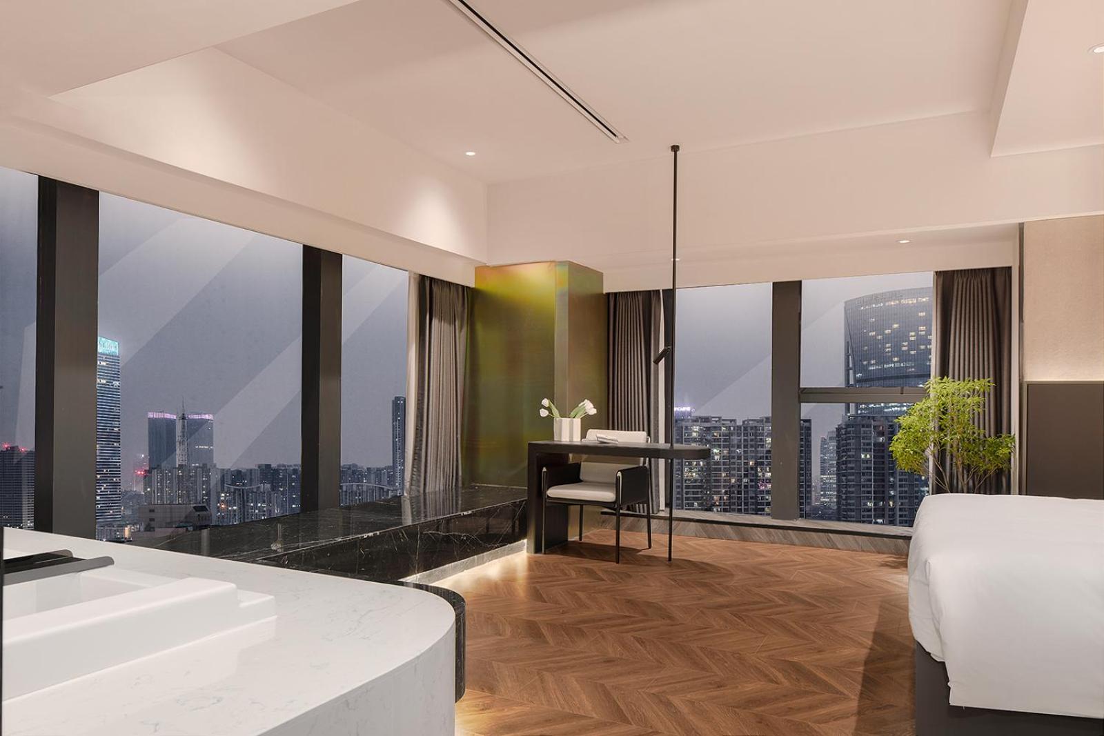 Foto 6: CHIC SULI High-rise Designer Hotel