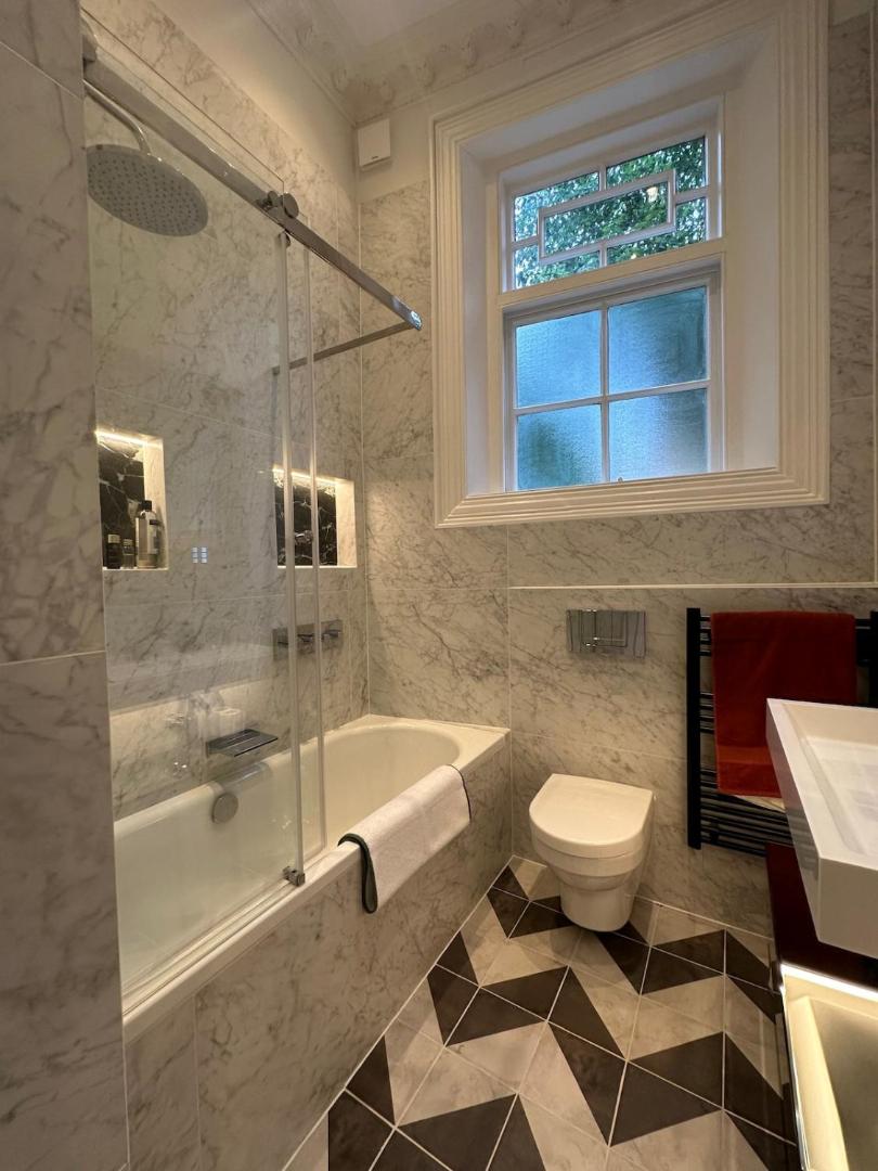 Fotografia 3: Palatial, Elegant 1000sqft Home - Central London