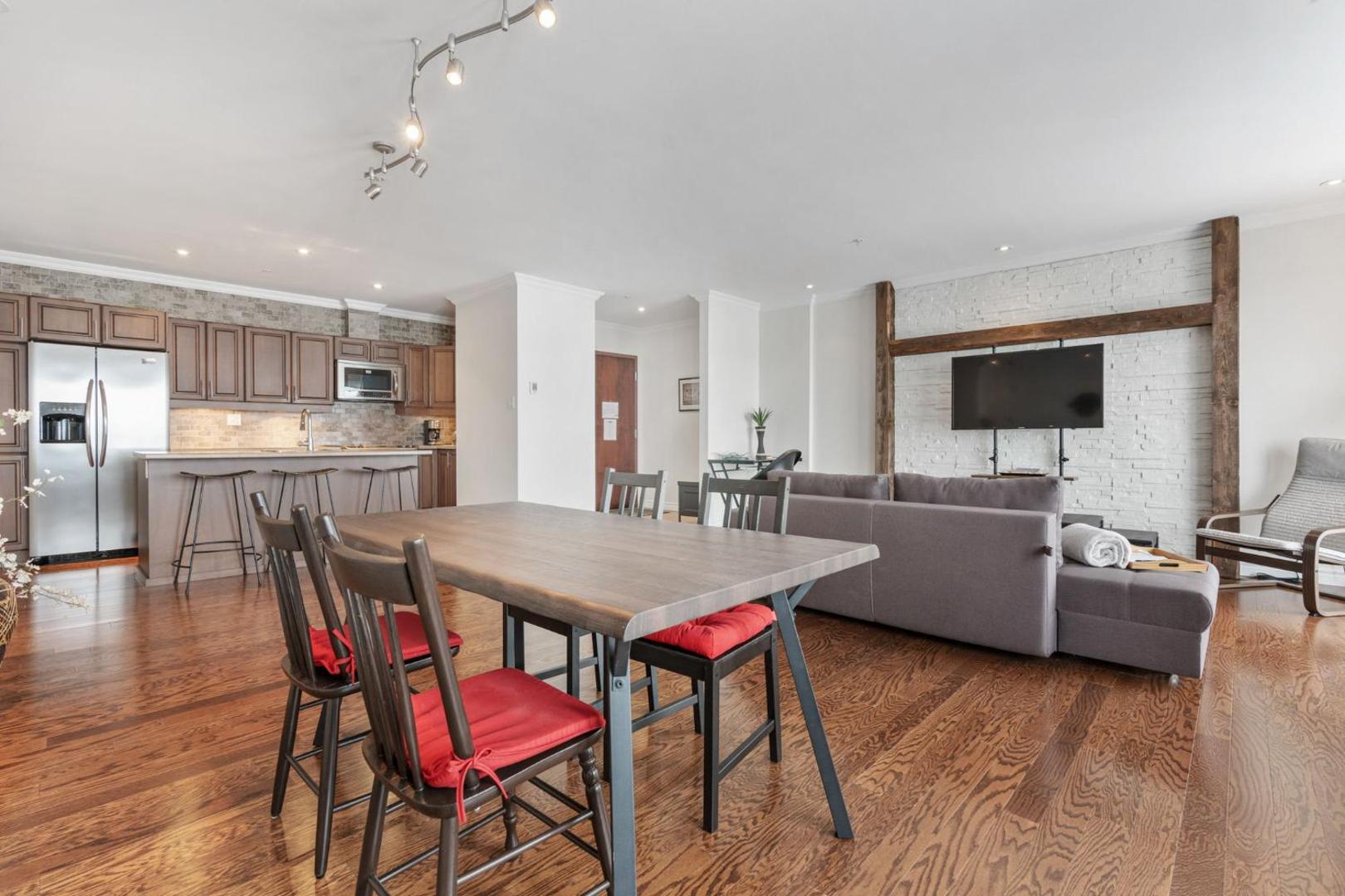 Foto 10: Initial / Panorama / Chutes Montmorency