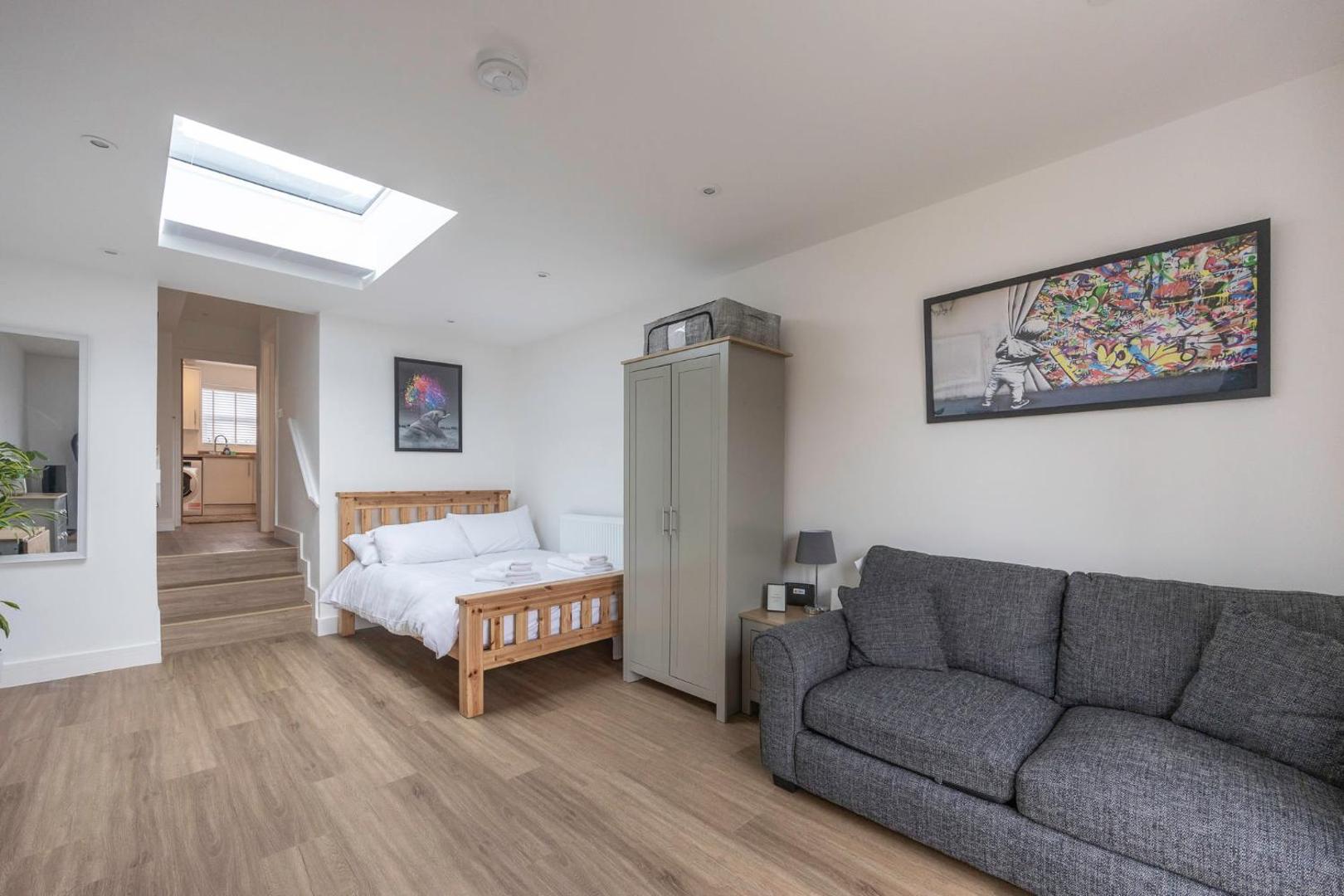 Foto 7: Host & Stay - Downland Studio
