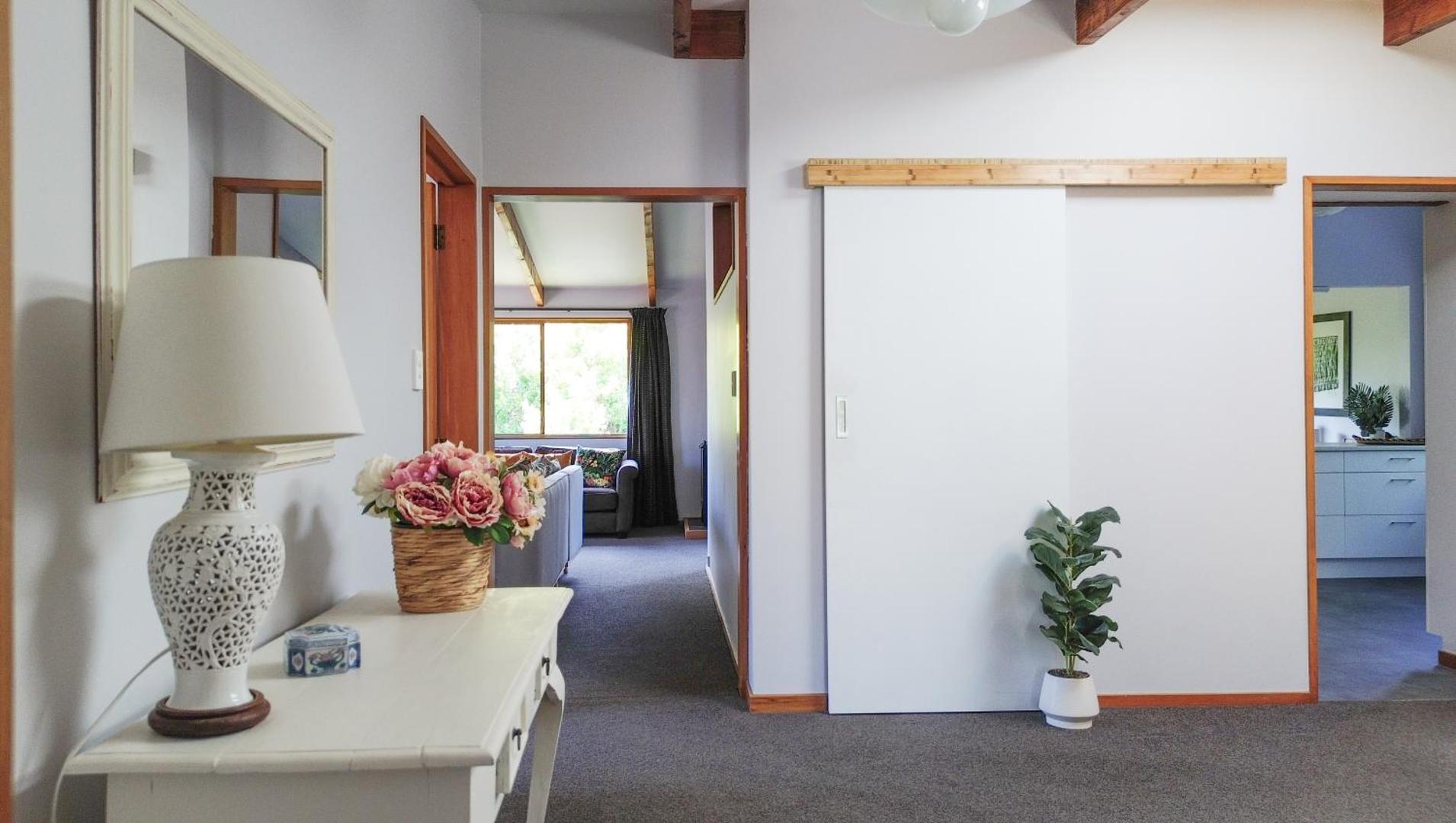 Foto 10: Large, Comfy, Stylish Apartment