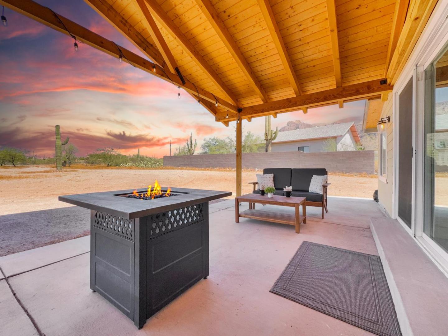 Фотография 10: Boulder Apache Junction