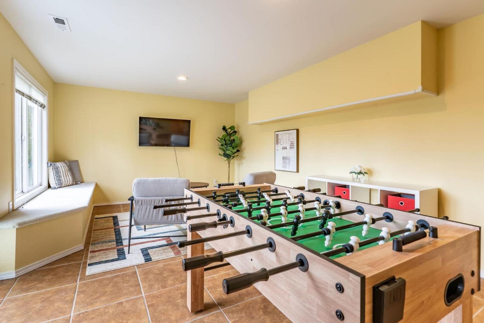 Foto 4: Spacious & Serene 6-Br Family Retreat in Kirkland