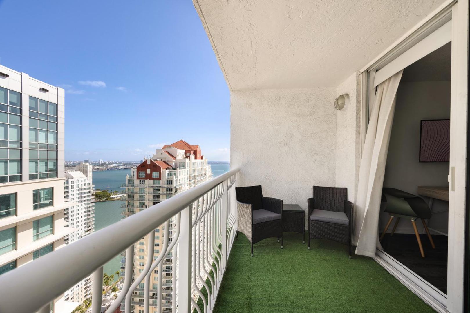 Foto 5: Studios in Brickell with Pool, Gym, free parking and Game Room