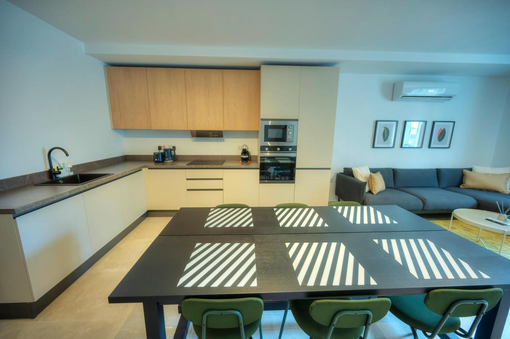 Foto 10: Chic, bright and modern 3 bedrooms KBAS1-1