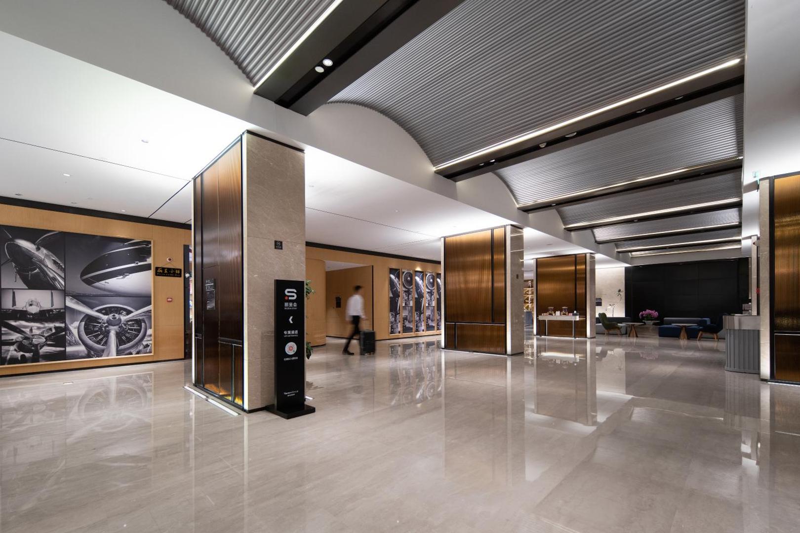 Kuva 4: 广州白云国际机场可可酒店CoCoHotel T2航站楼店 提供机场免费班车和交易会班车服务