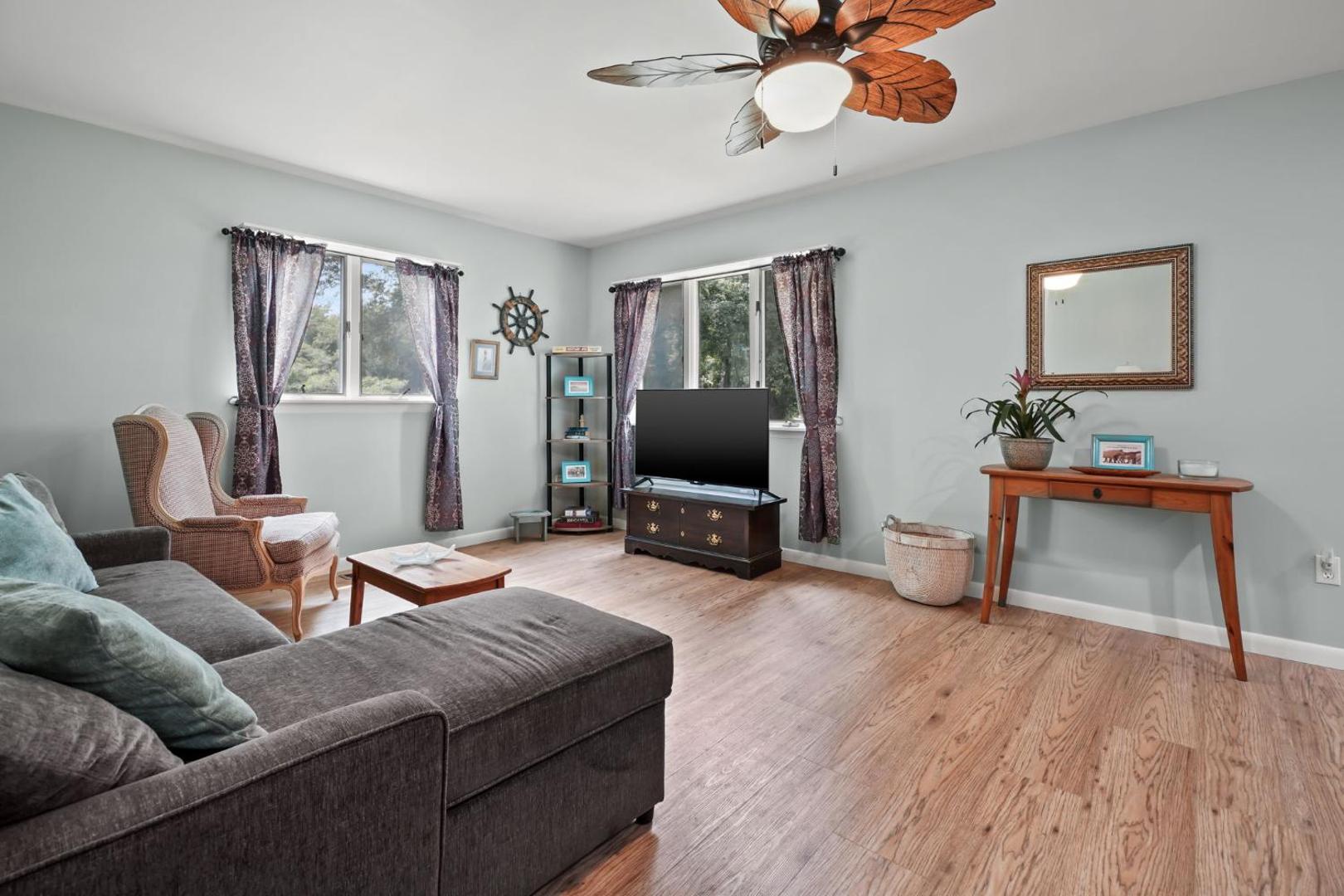 Photo 5 : Escape at Deep Hole Hideaway - Pet friendly duplex!