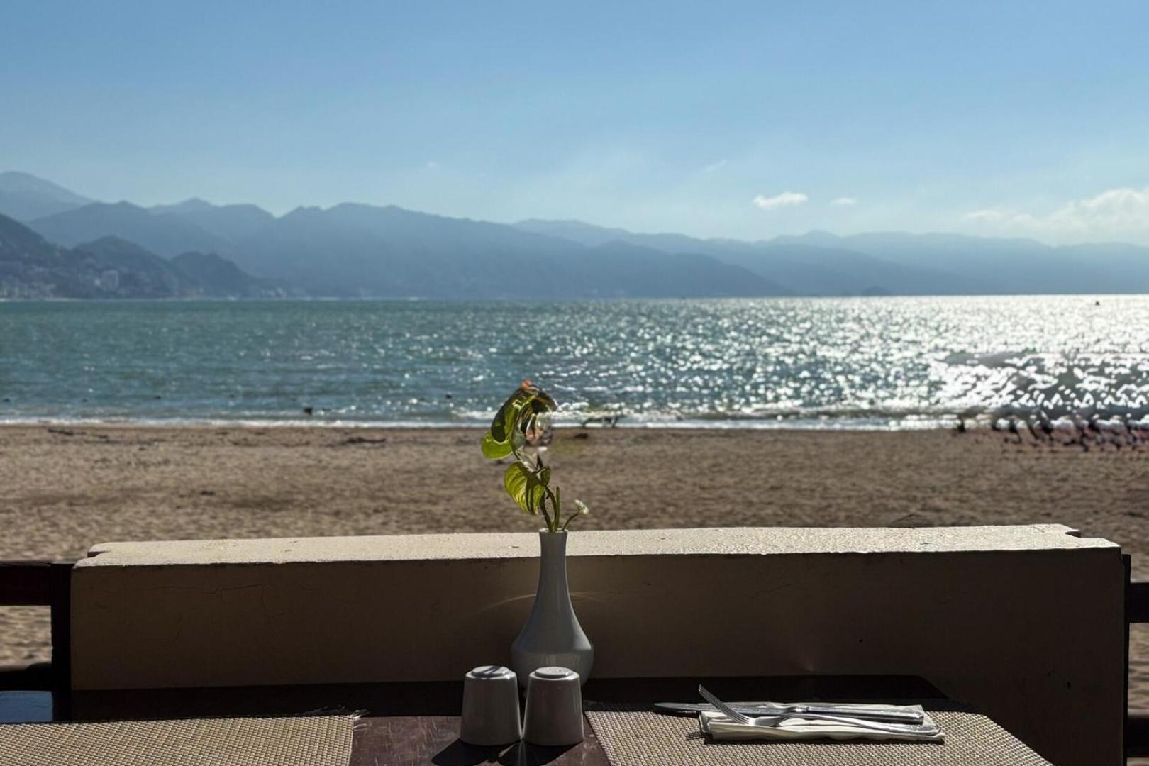 Fotografie 10: Partial ocean view, exclusive amenities!