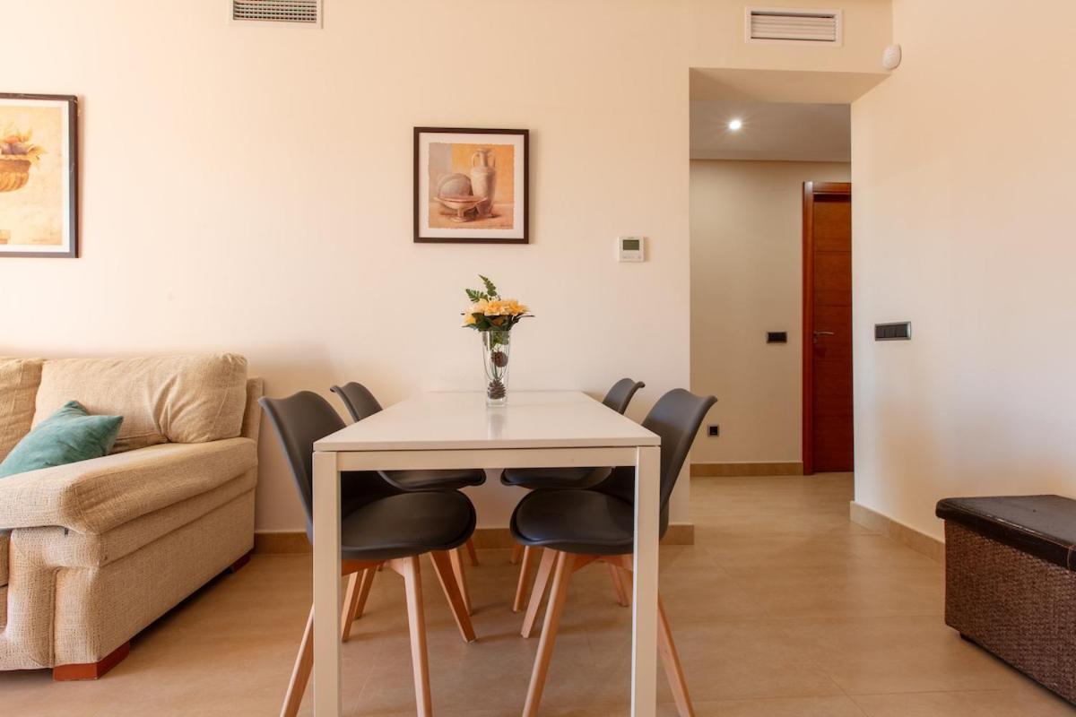 Fotografie 8: Sun, Pool & Relax near the Coast - Free Parking