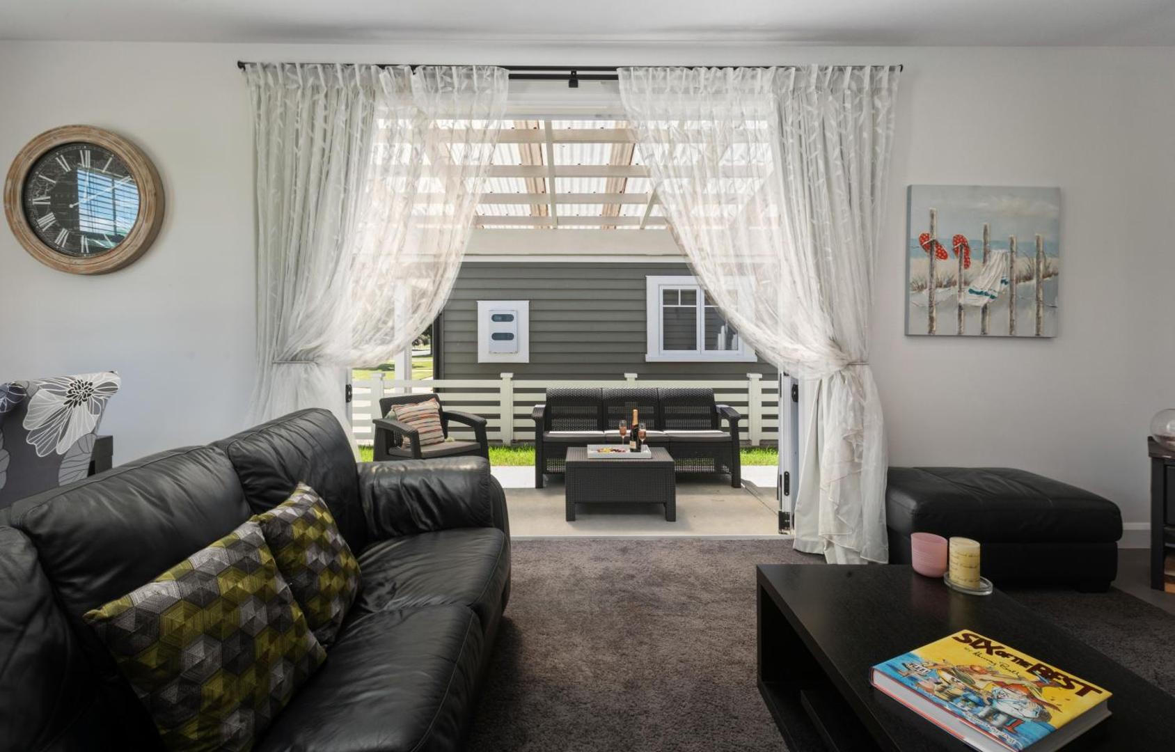 Fotografie 8: Hosts on the Coast Pohtukawa Cottage