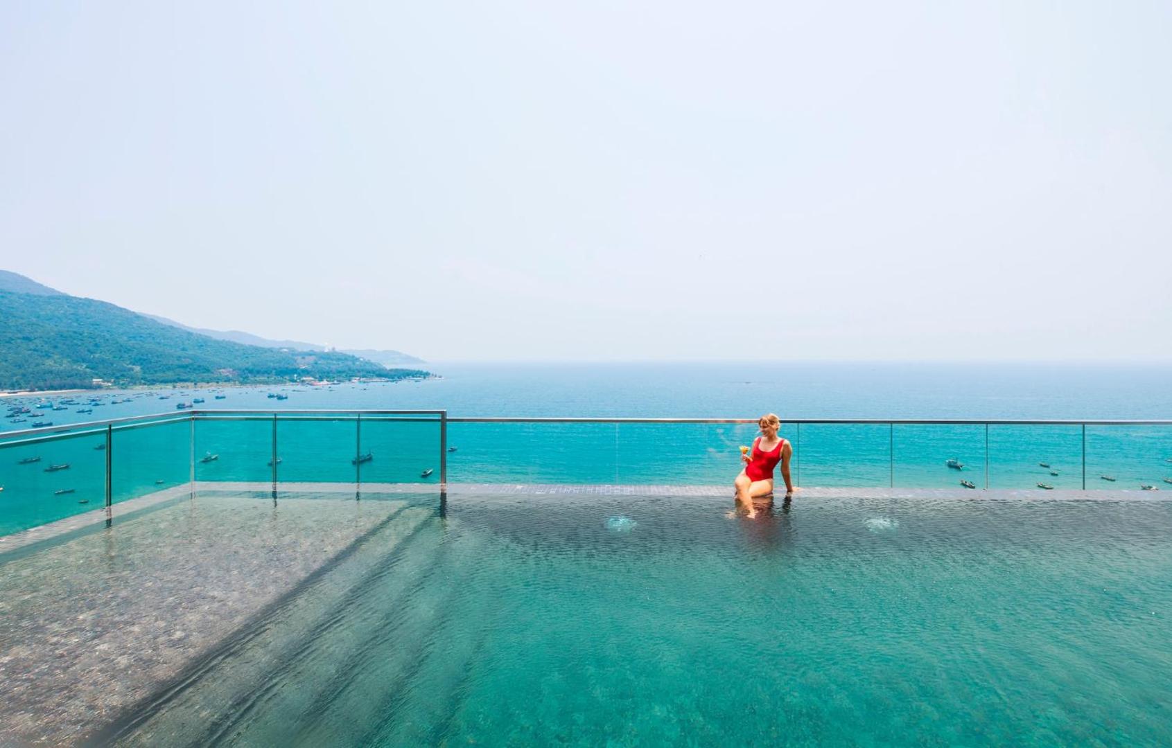 The Code Hotel & Spa Da Nang - Complimentary Daily Afternoon Tea in Sky Barの写真2