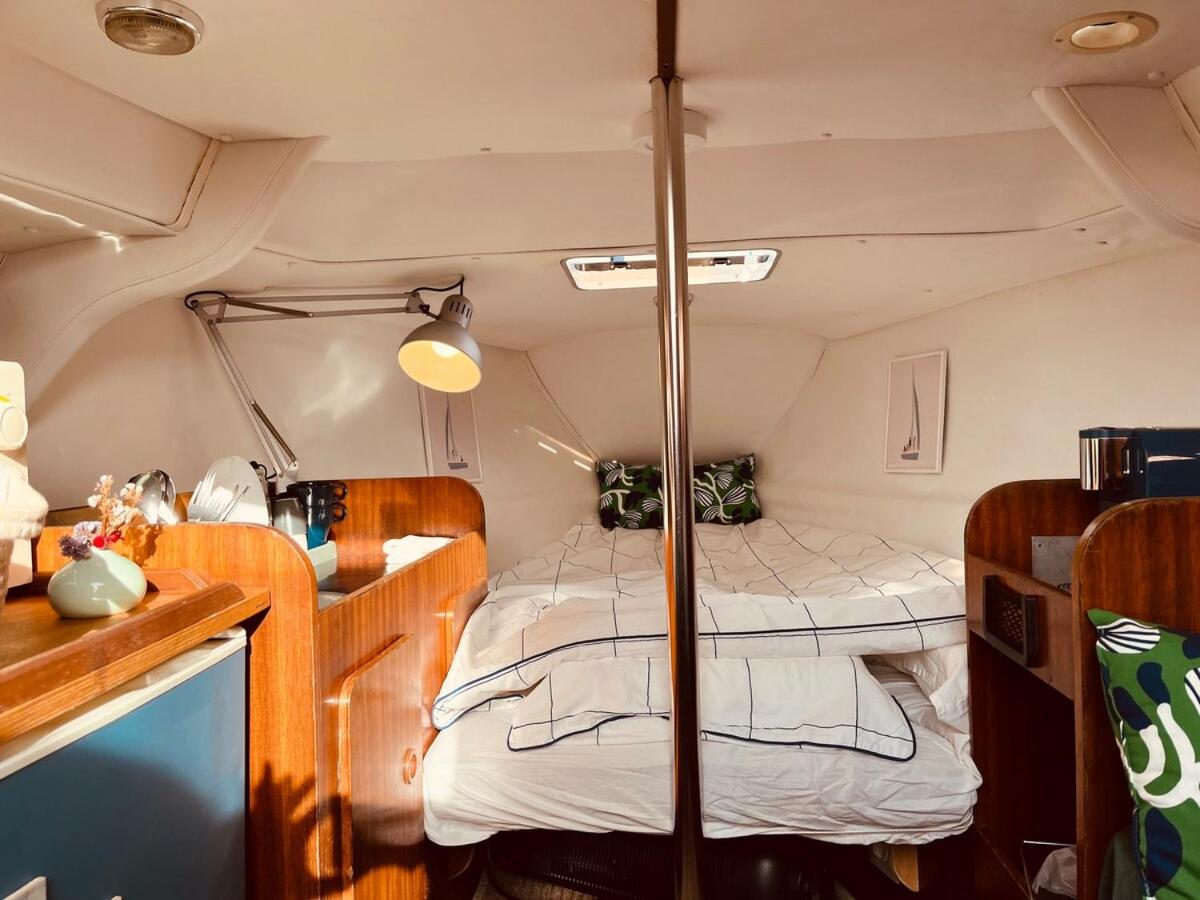 Foto 10: Bacus - Your Floating Hideaway in Lisbon