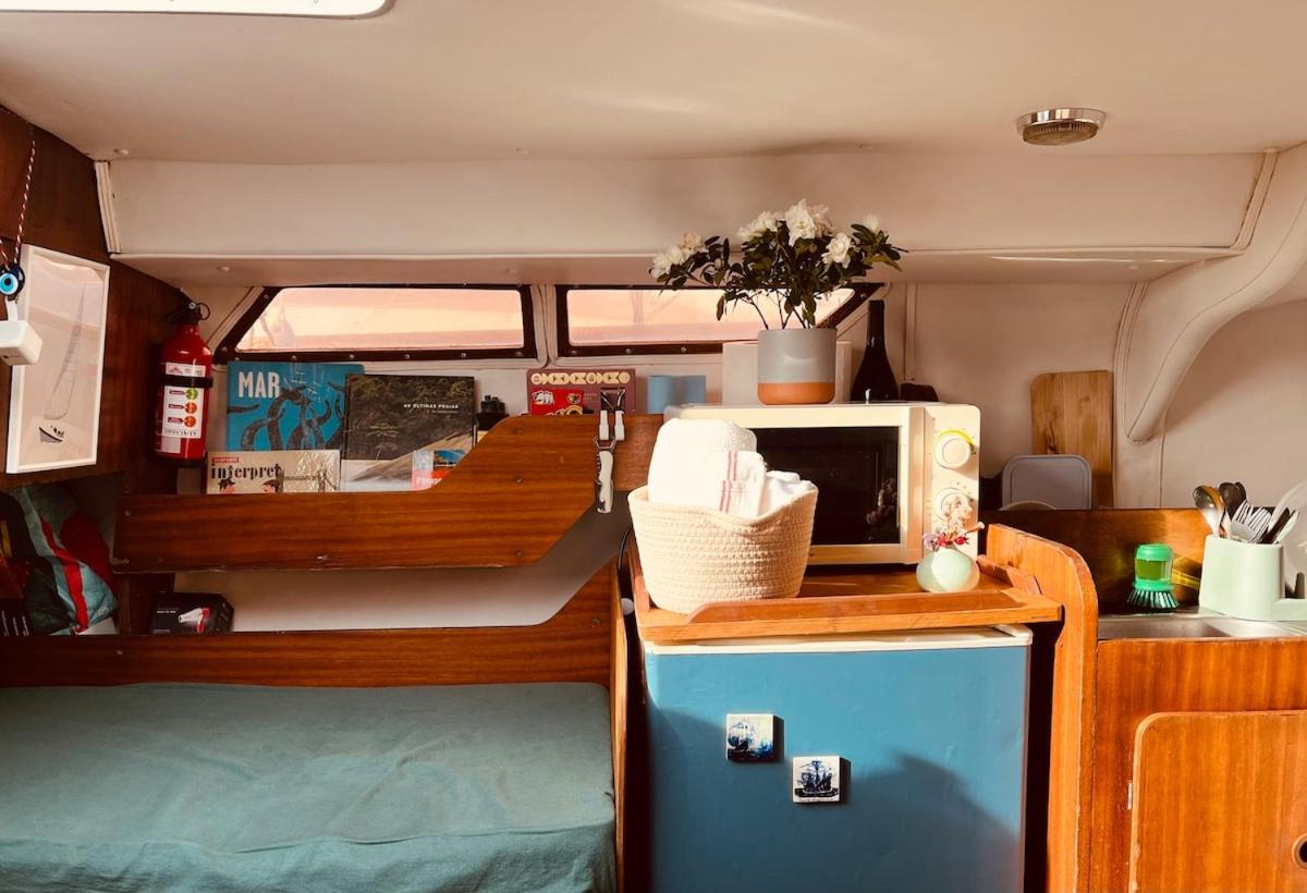Foto 8: Bacus - Your Floating Hideaway in Lisbon