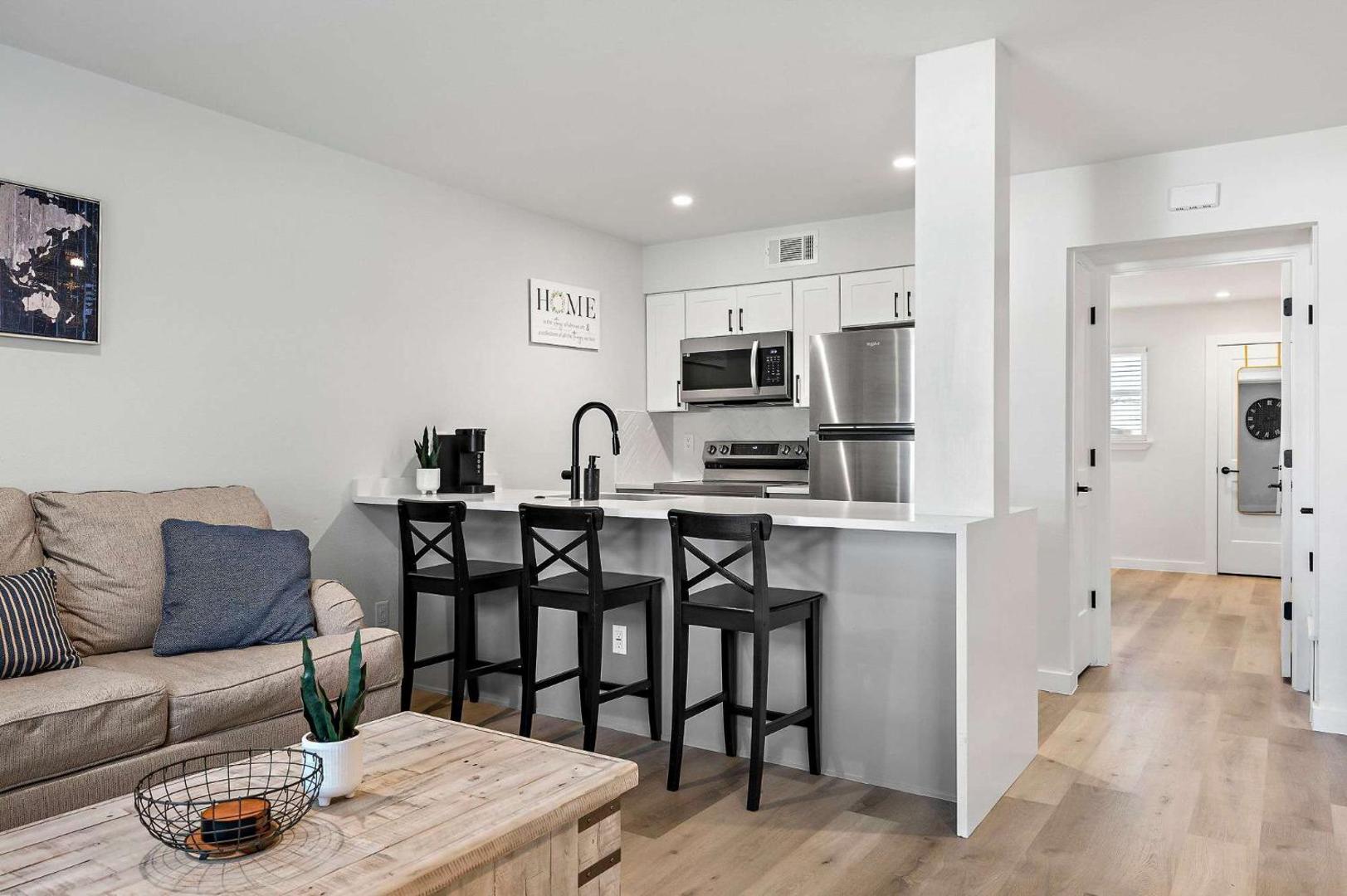 Fotografie 8: Chic & Stylish 1BR Retreat - Near Zilker Park