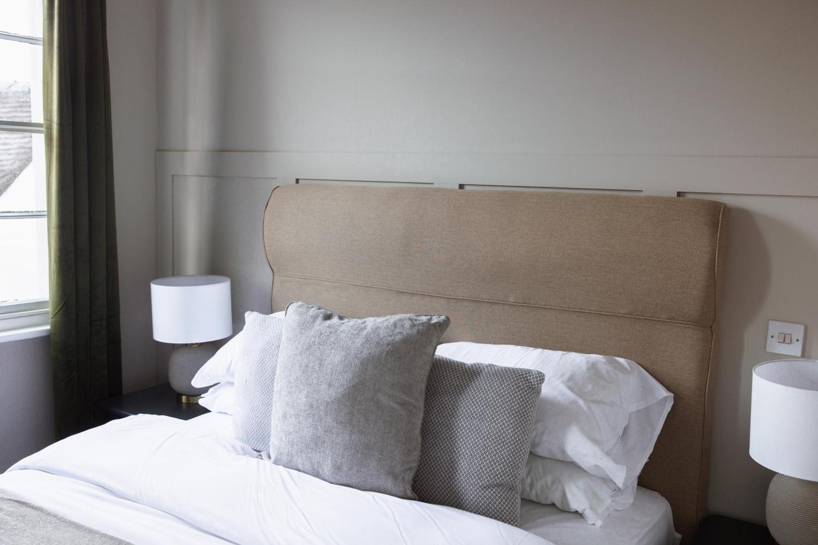 Fotografie 10: #3 - King Room at The Raven Aparthotel by PureStay
