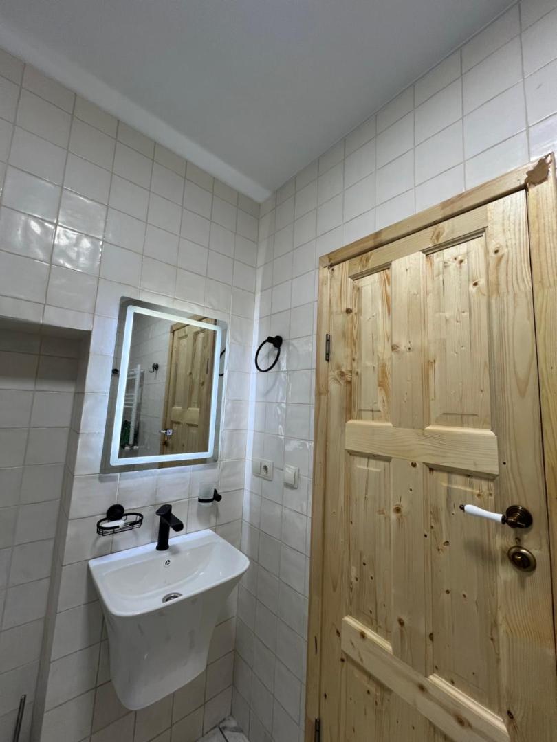 Fotografia 3: Authentic Old flat in Tbilisi