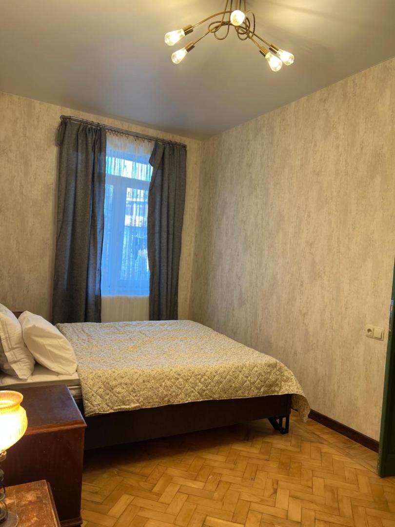 Fotografia 8: Authentic Old flat in Tbilisi