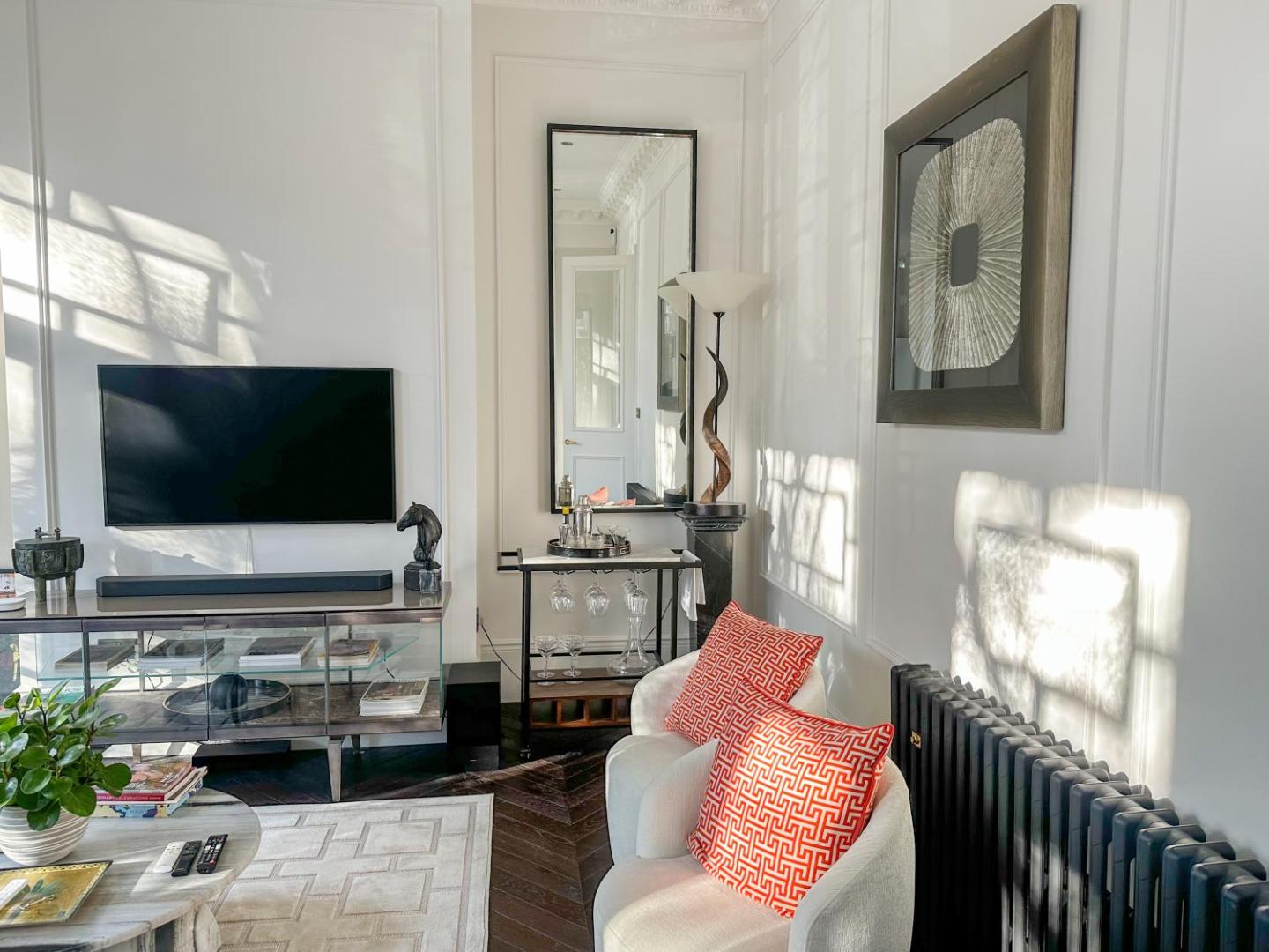 Foto 7: Palatial, Elegant 1000sqft Home and Garden - Central London