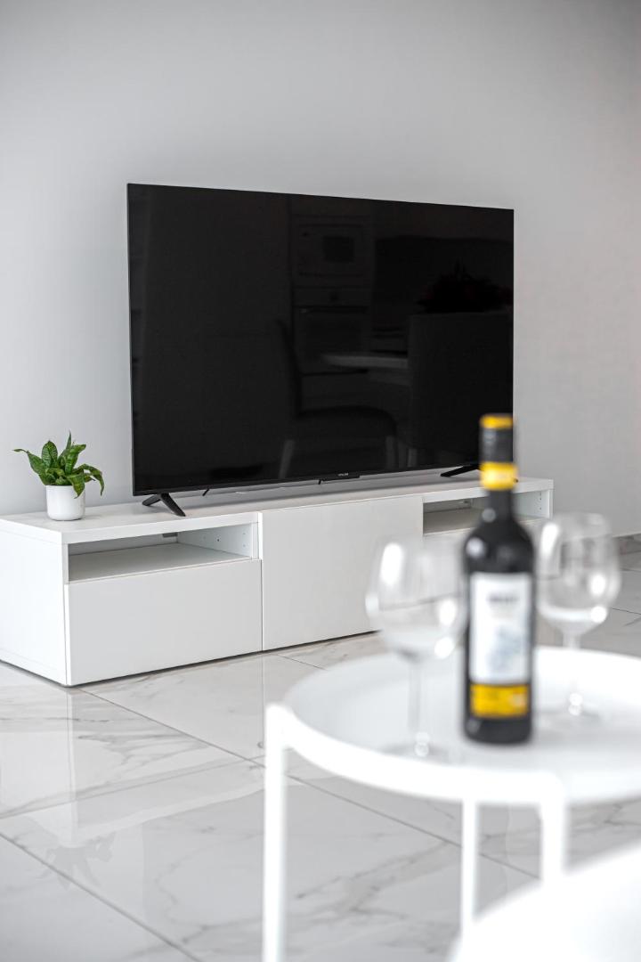 Fotografie 10: A52 - Apartment with Sea and Country Views