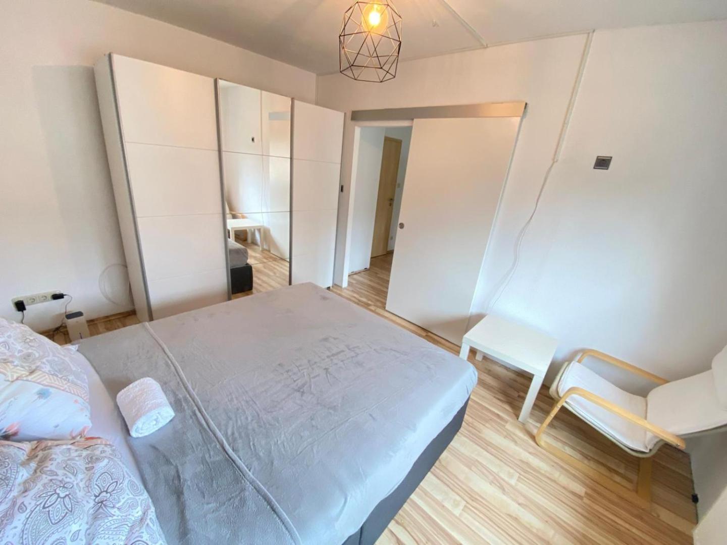 Fotografie 2: Room with Balcony in Neuburg